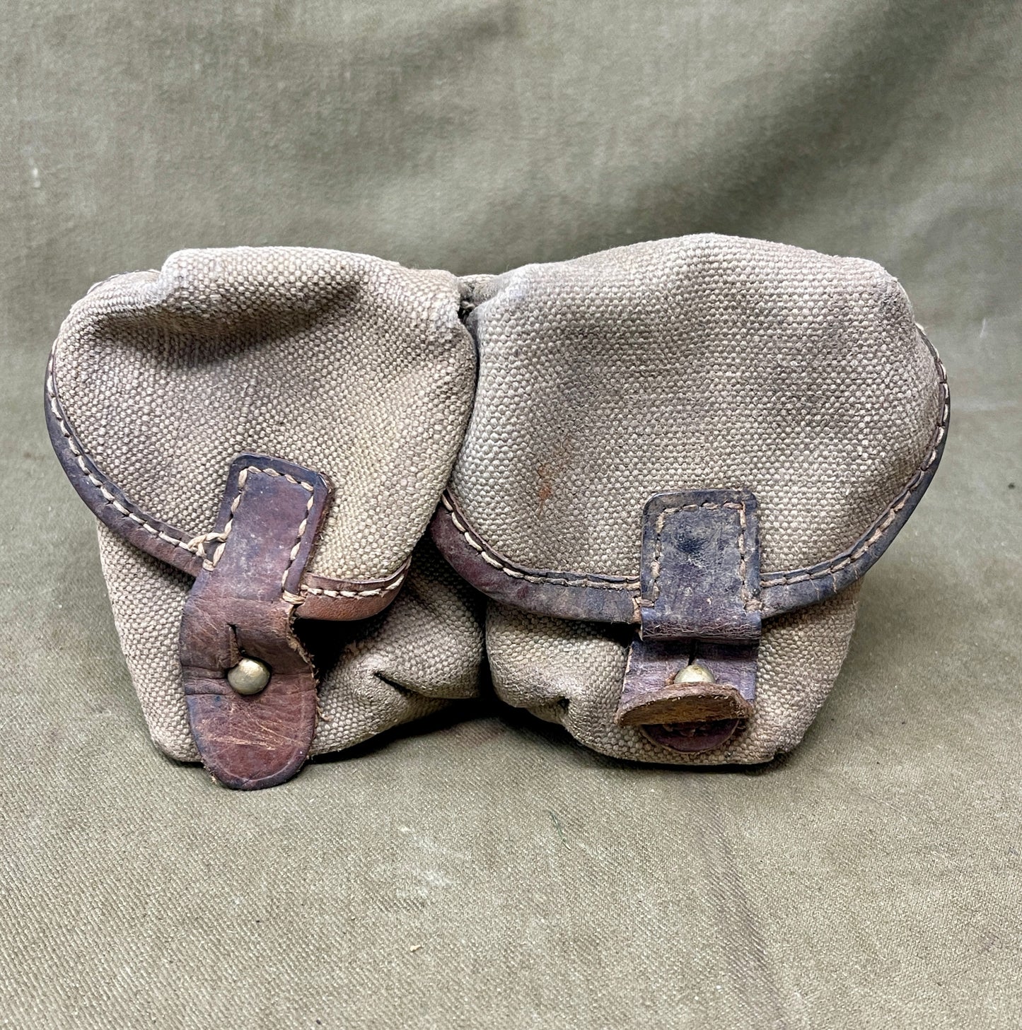 Early Pattern Russian Mosin Nagant Twin Leather Ammo Pouch & 4 x Clips 7.62x54 INERT Rounds