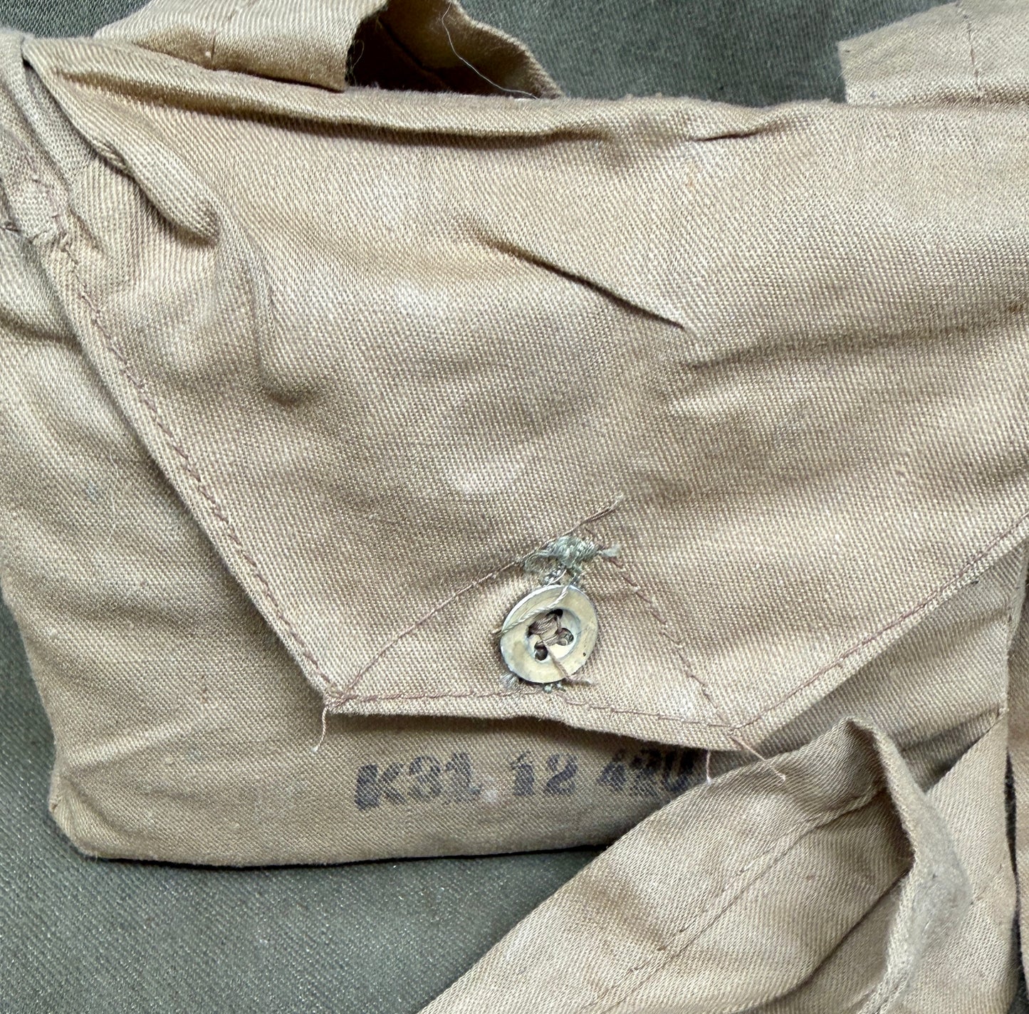 WW2 .55 Boys Anti-Tank Rounds on Clips in Original 1942 Cloth Carry Case – K42 Headstamps (10 Inert Rounds)