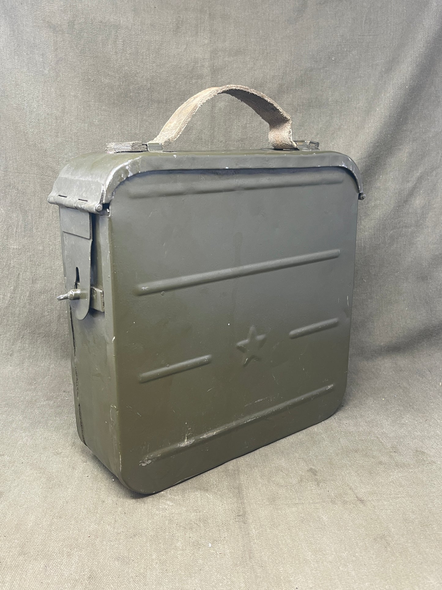 Original Russian Maxim Ammunition box . With 50 x INERT 7.62x54 Round 