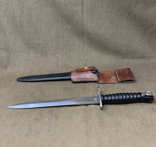 Original Swiss Army M1957 SIG Stgw 57 Bayonet & Frog – Cold War Era