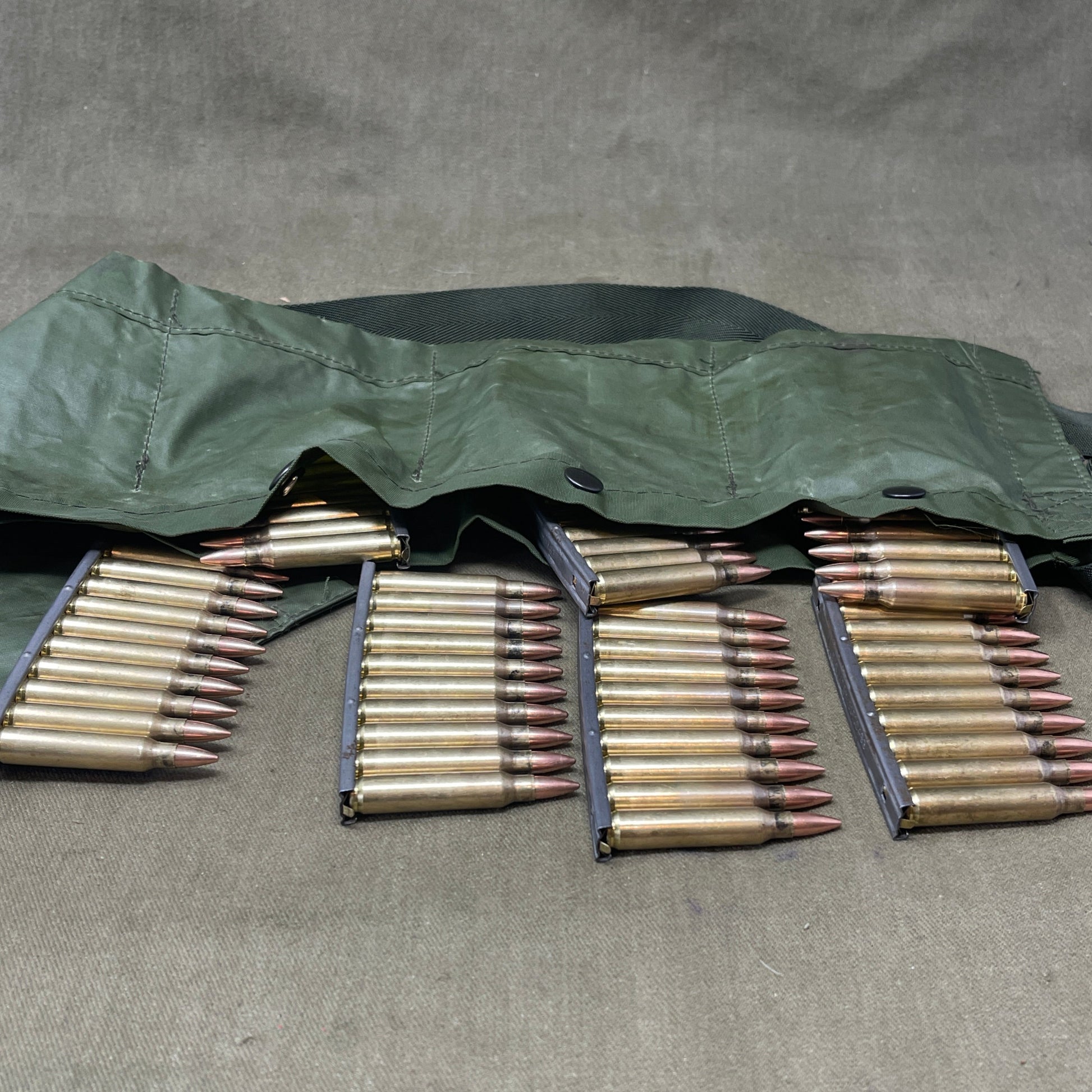 100 x 5.56mm NATO Ammunition Bandolier ( Inert )