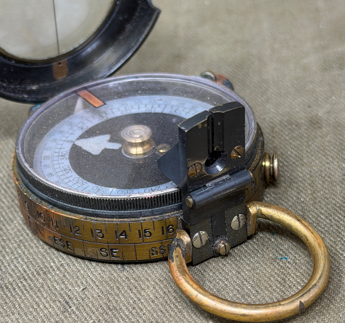Original British Army Short & Mason Ltd London Mk VII Marching Compass with Leather Case – WWI/Inter-War Military Issue