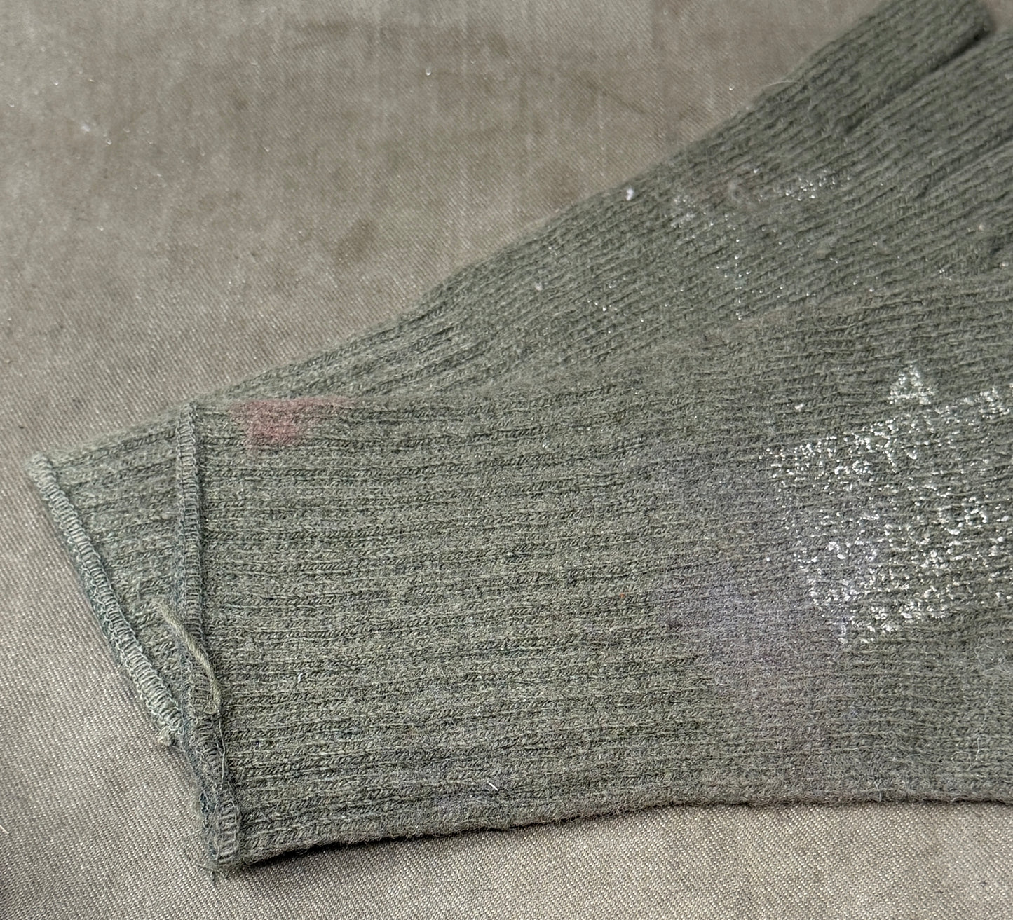 Original WWII British Army Khaki Wool Gloves – Knitted Issue Gloves Size 4 Large