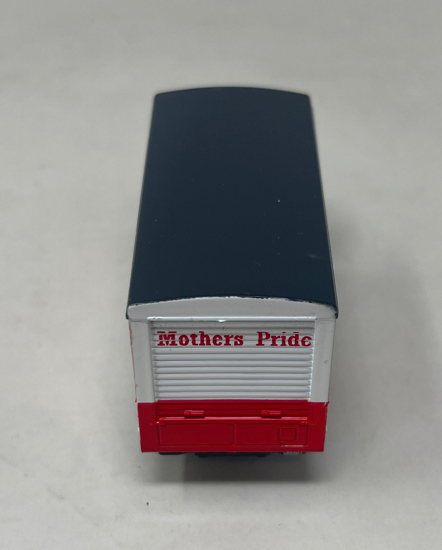 B.T Models 1: 76 Scale Mothers Pride Bread Van