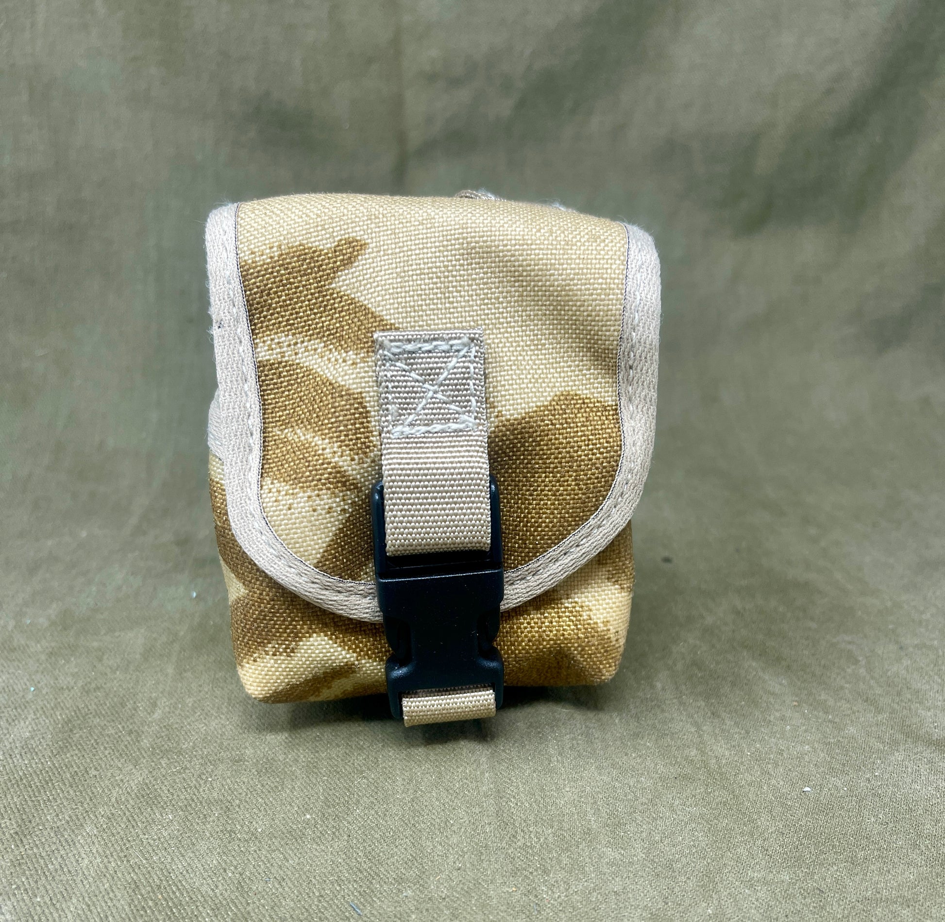 British Army Desert Pattern DPM Pouch AP Grenade