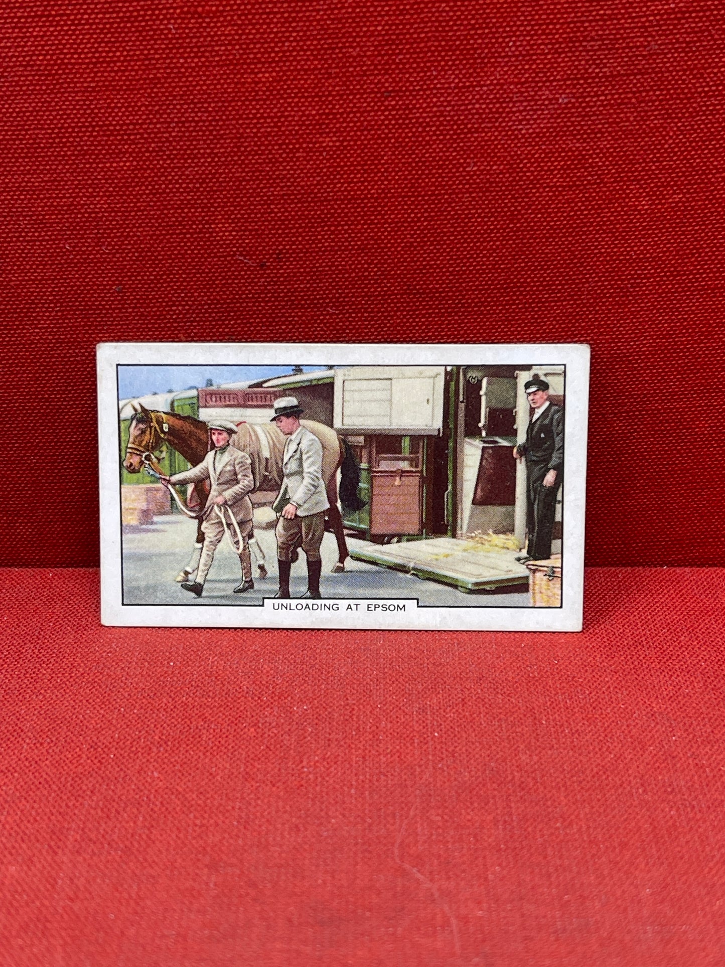 Gallaher Ltd Racing Scenes Series 48  Cigarette Cards 1938