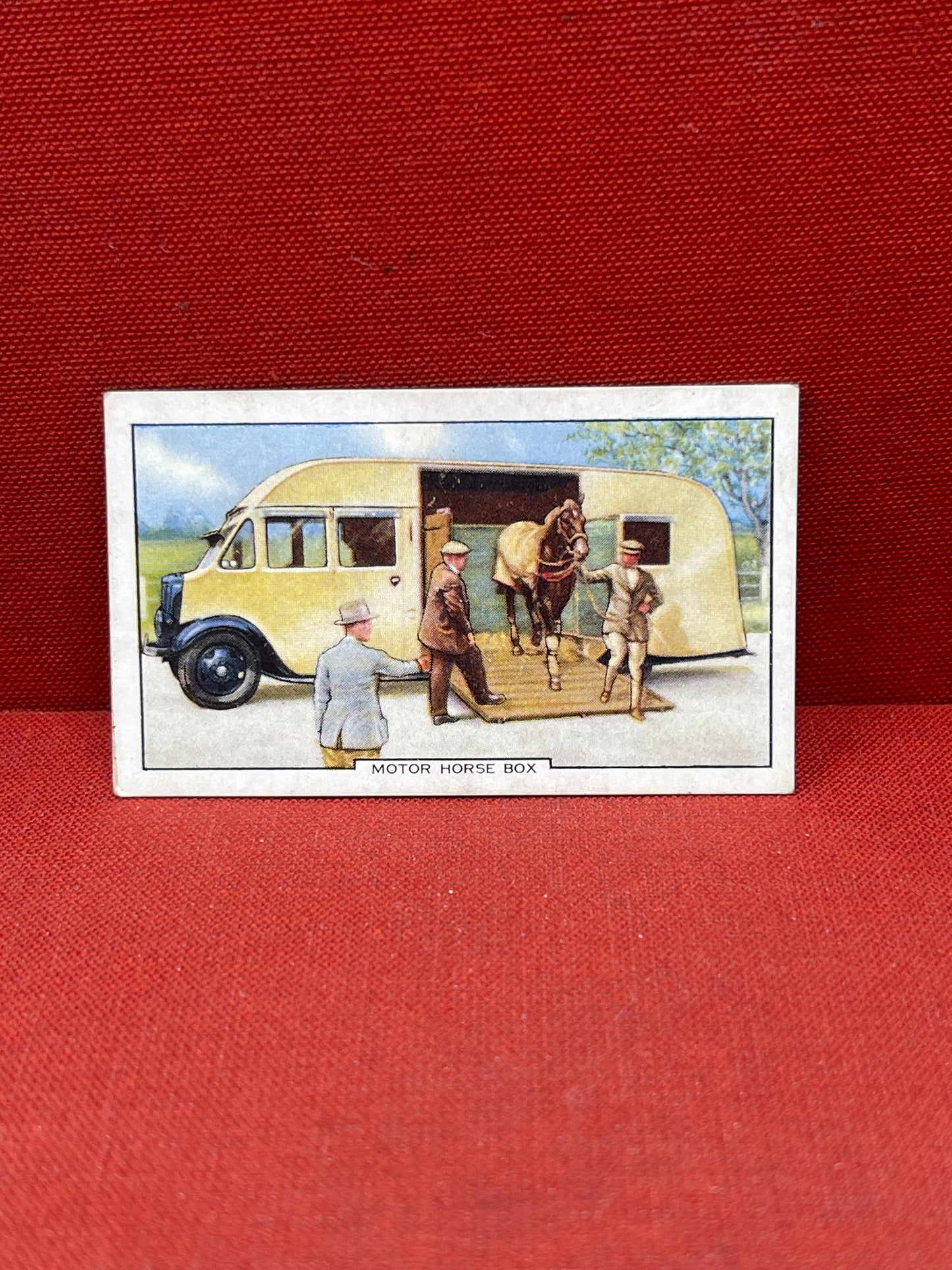 Gallaher Ltd Racing Scenes Series 48  Cigarette Cards 1938