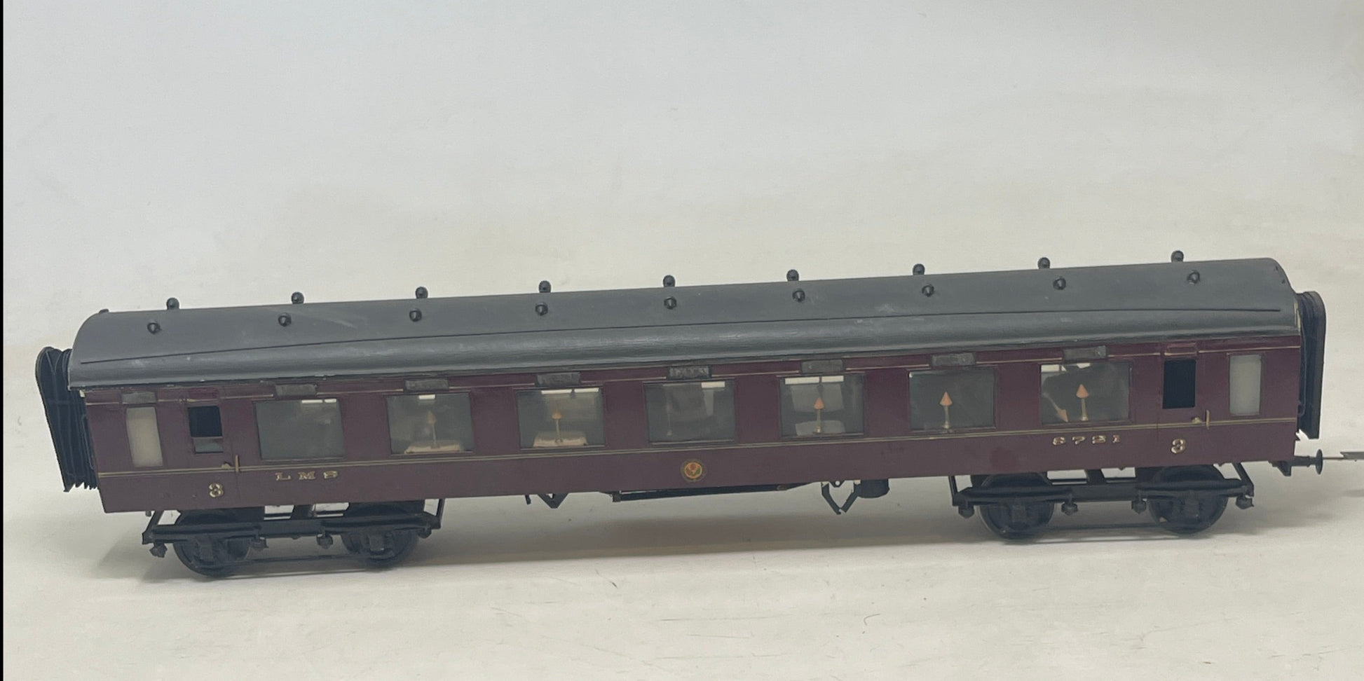  0 Gauge LMS Maroon Stanier 3rd Coach 