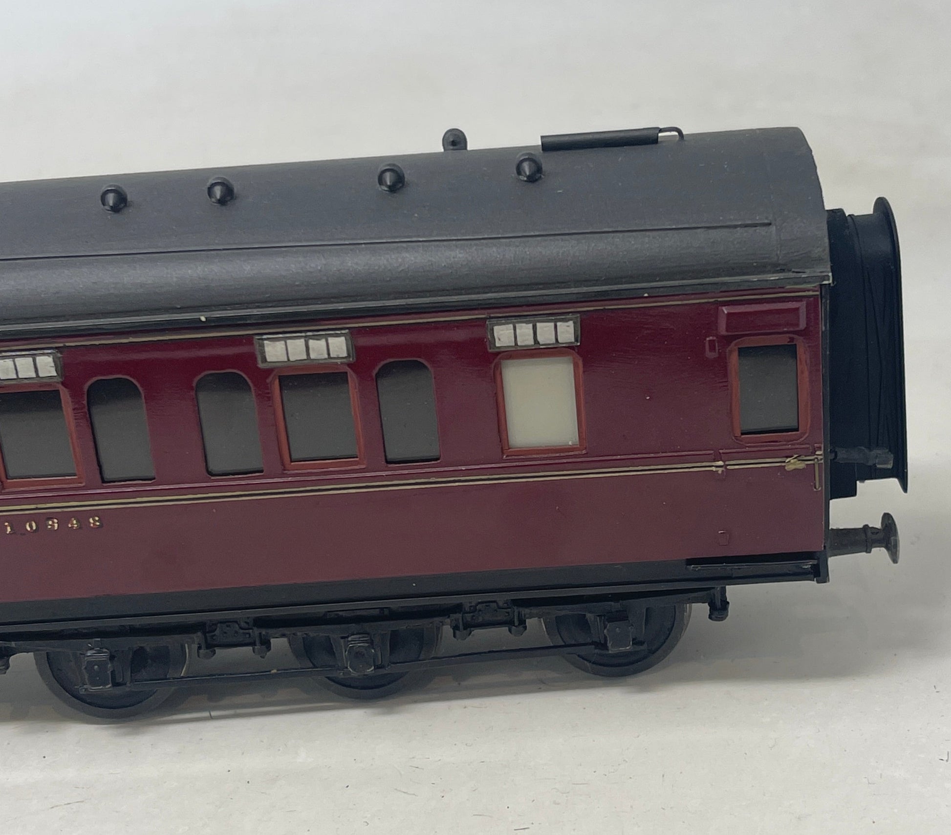 0 Gauge LMS Maroon Stanier D`Sleeping Car Coach