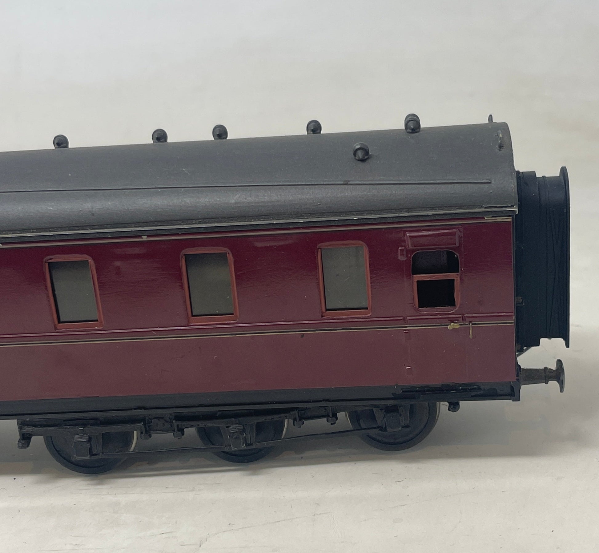 0 Gauge LMS Maroon Stanier D`Sleeping Car Coach