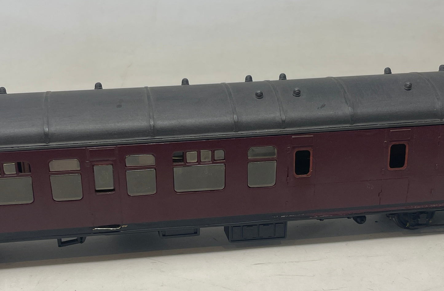 0 Gauge LMS Maroon Stanier Coach