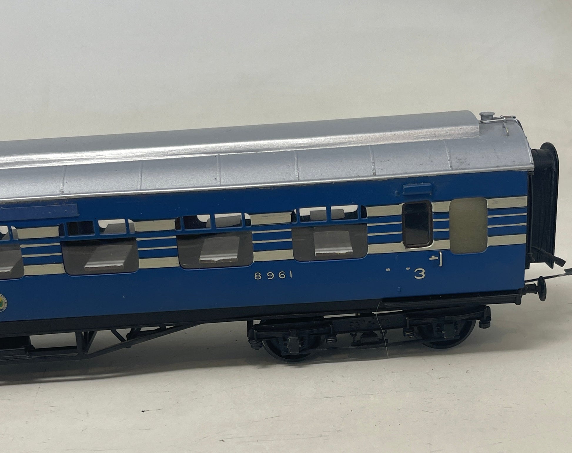 O Gauge LMS Coronation Scot Coach