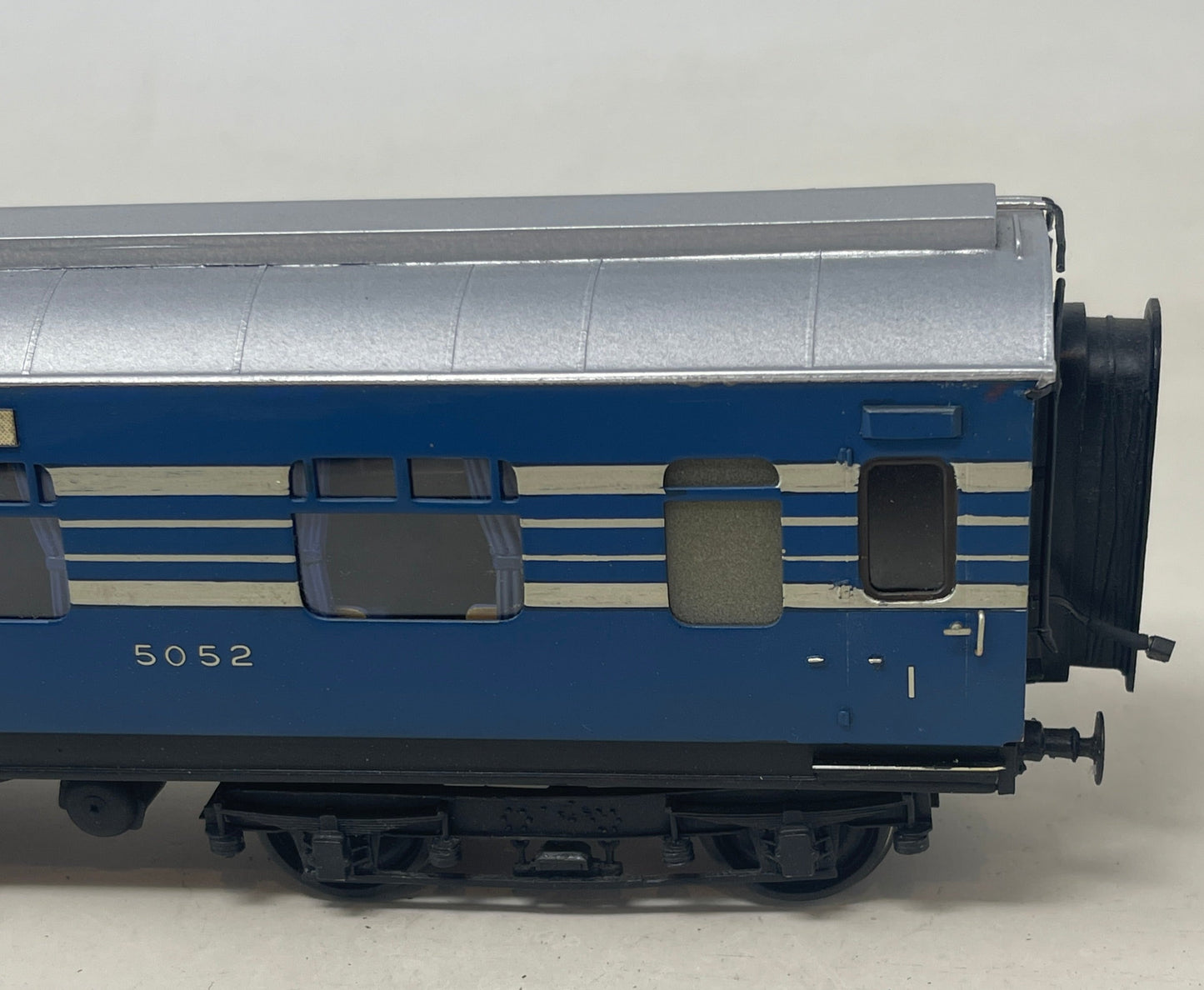 O Gauge LMS Coronation Scot  Coach