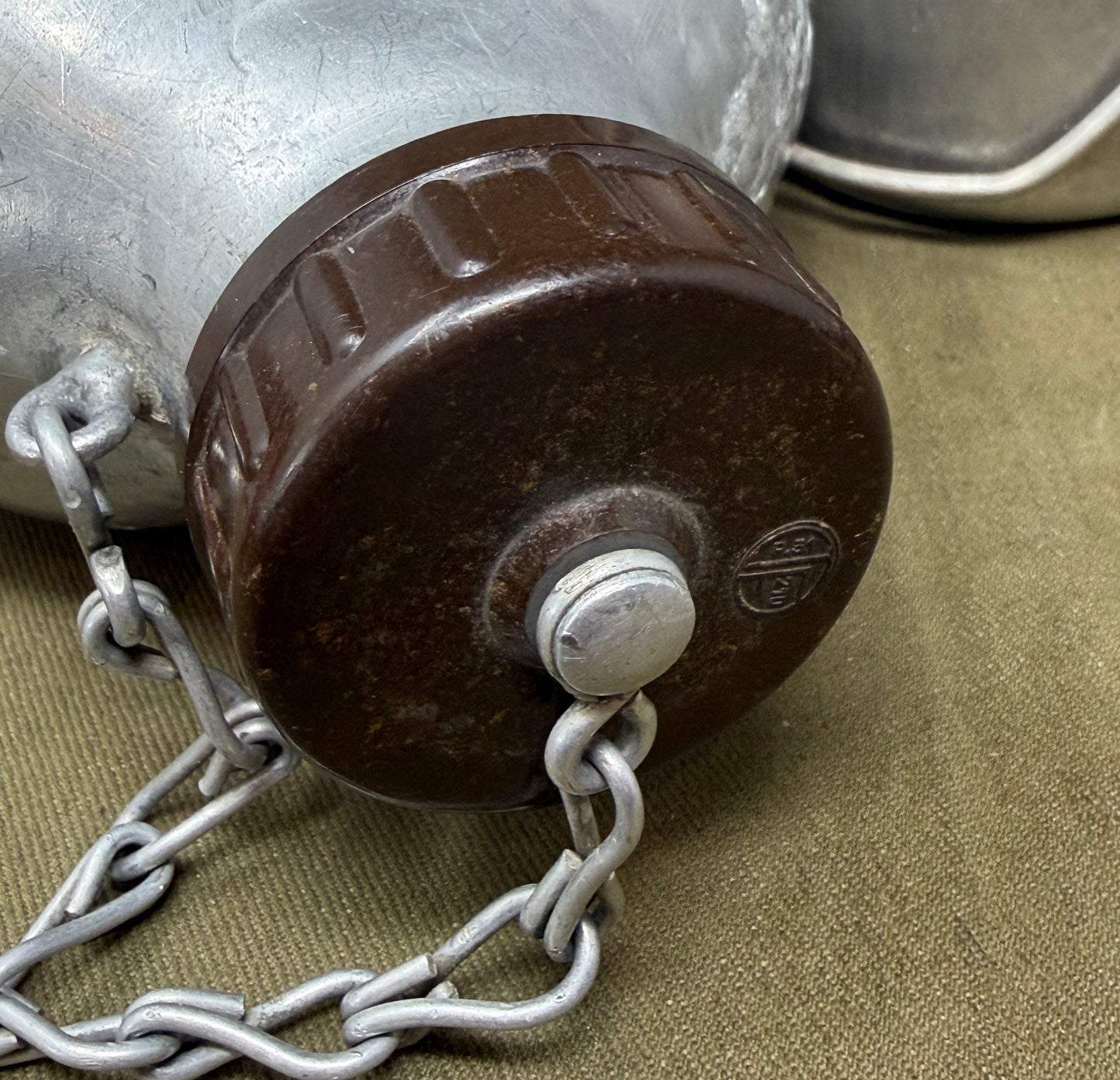 Original French Army Aluminium Canteen & Cup Set by A. Bourgeat – Cold War Military Issue