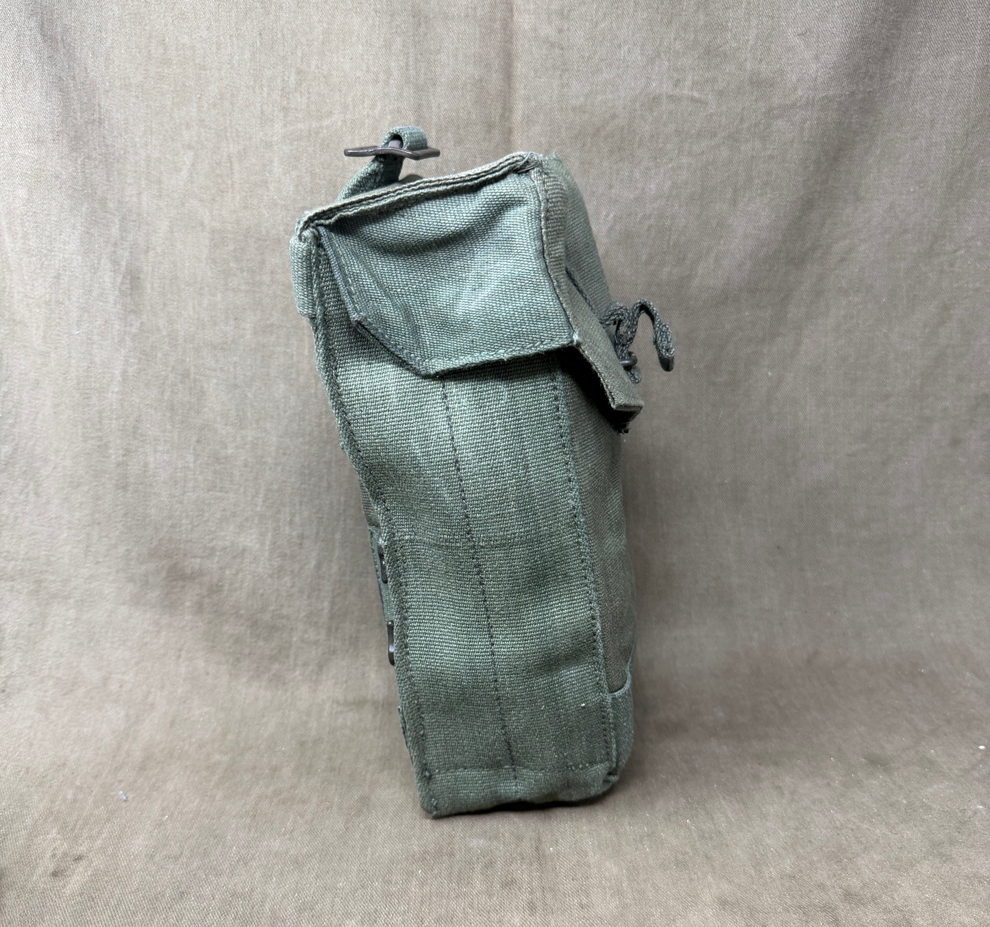 Original British Army 1944 Pattern Webbing Ammunition Pouch (Right Hand) – Dated 1945 – Unissued