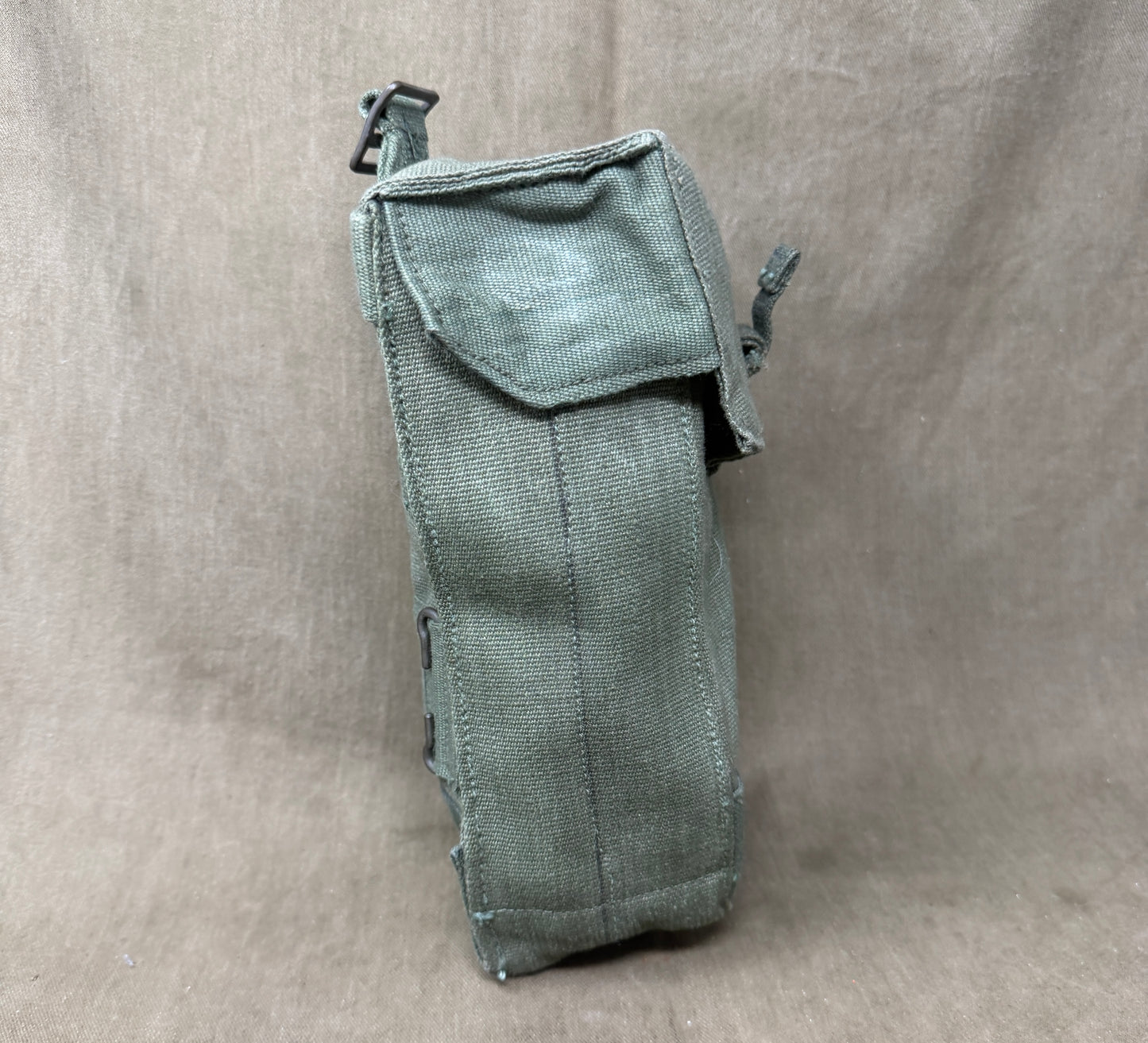 Original British Army 1944 Pattern Webbing Ammunition Pouch (Right Hand) – Dated 1945 – Unissued (Copy)