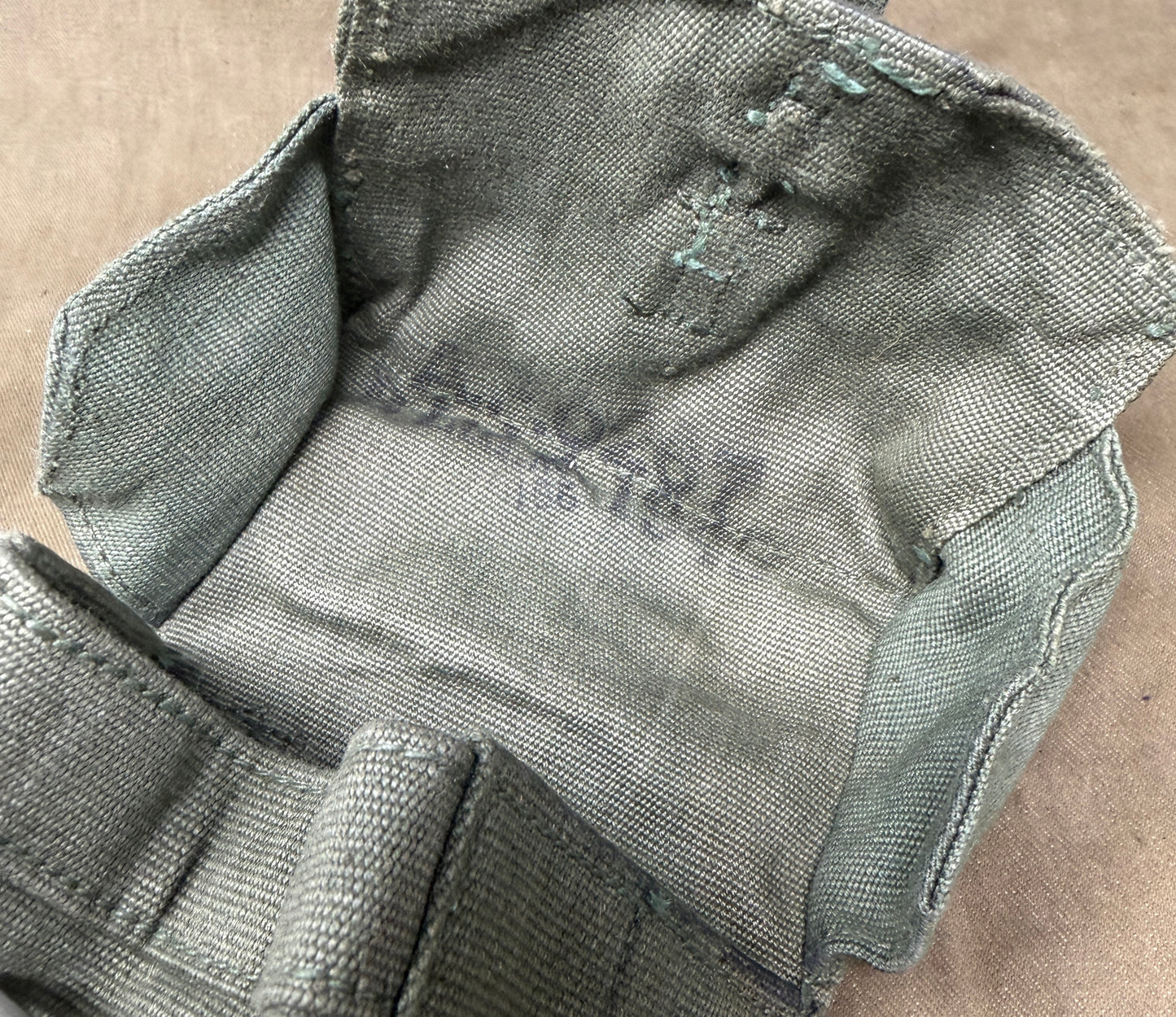 Original British Army 1944 Pattern Webbing Ammunition Pouch (Right Hand) – Dated 1945 – Unissued (Copy)