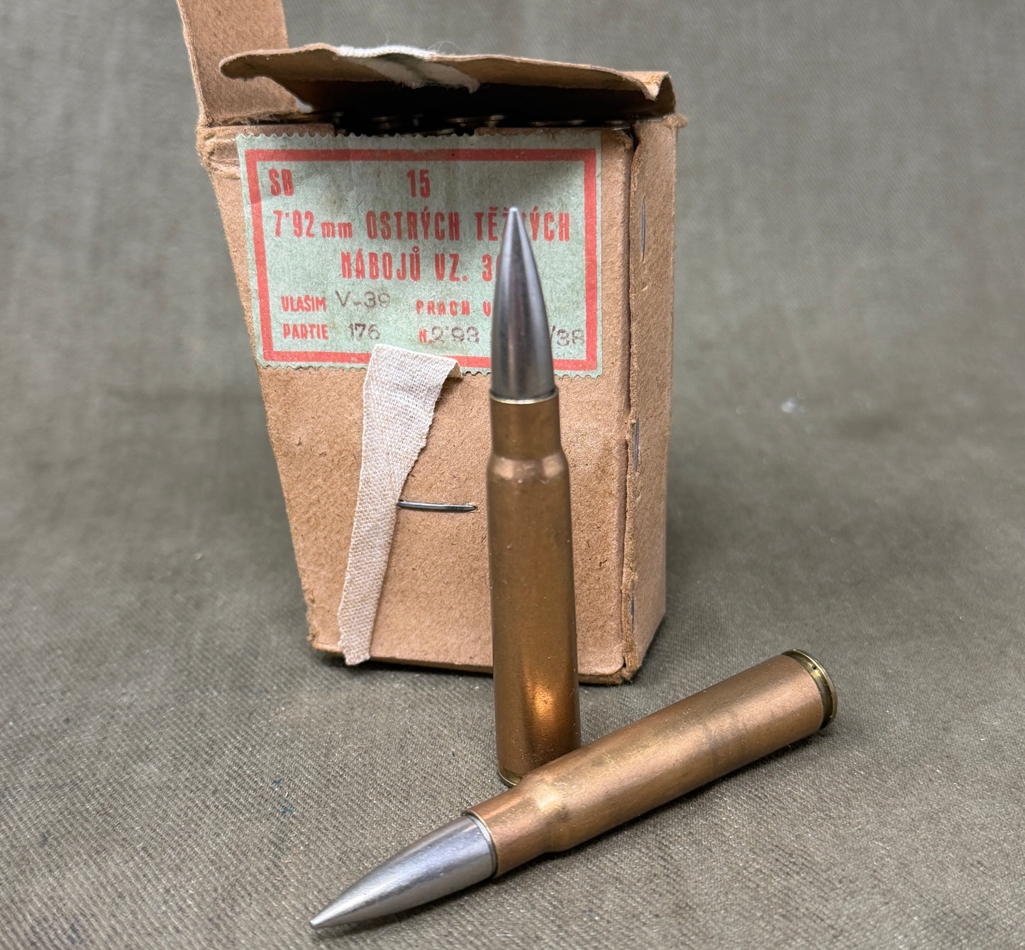 Original Czechoslovak 7.92×57 Mauser Heavy Ball Ammunition Packet – 15 Rounds – SB Vlašim vz.34