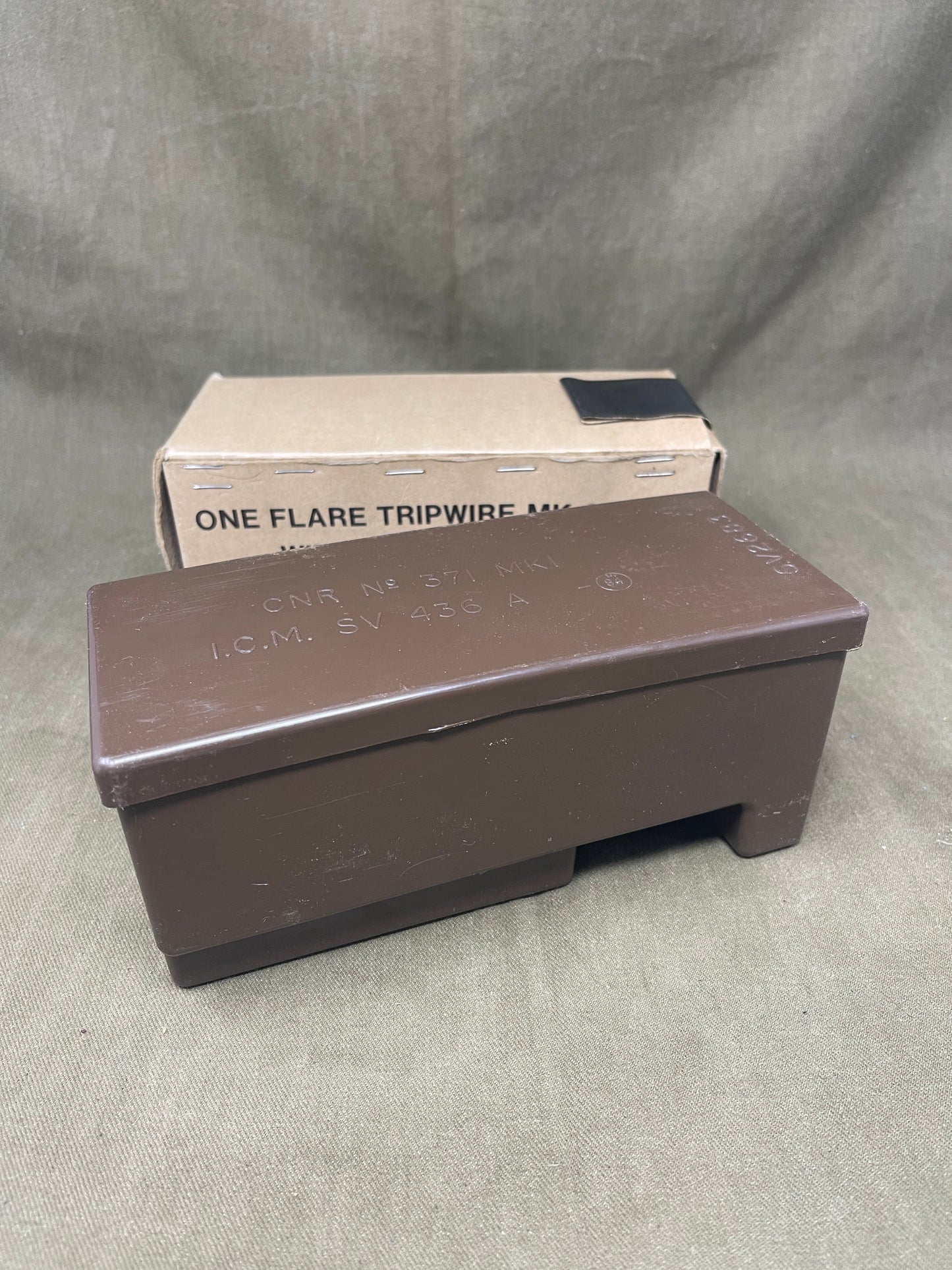 Flare Tripwire MK 3/1 (CY 12-84 504) – 1984 Cold War Military Signal Device (Inert)