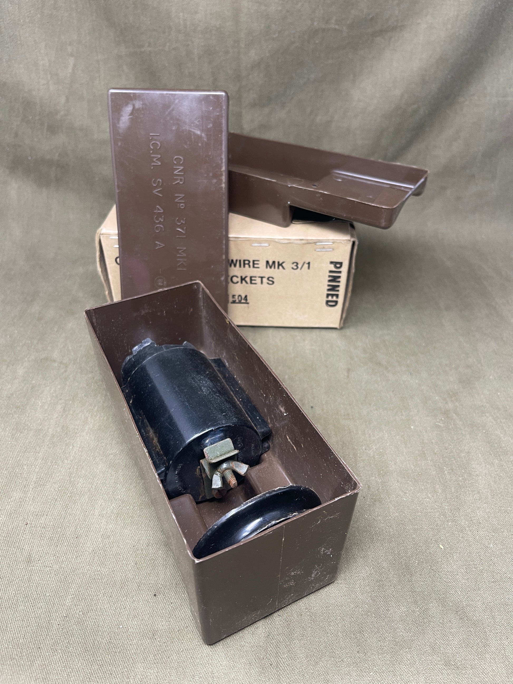 Flare Tripwire MK 3/1 (CY 12-84 504) – 1984 Cold War Military Signal Device (Inert)