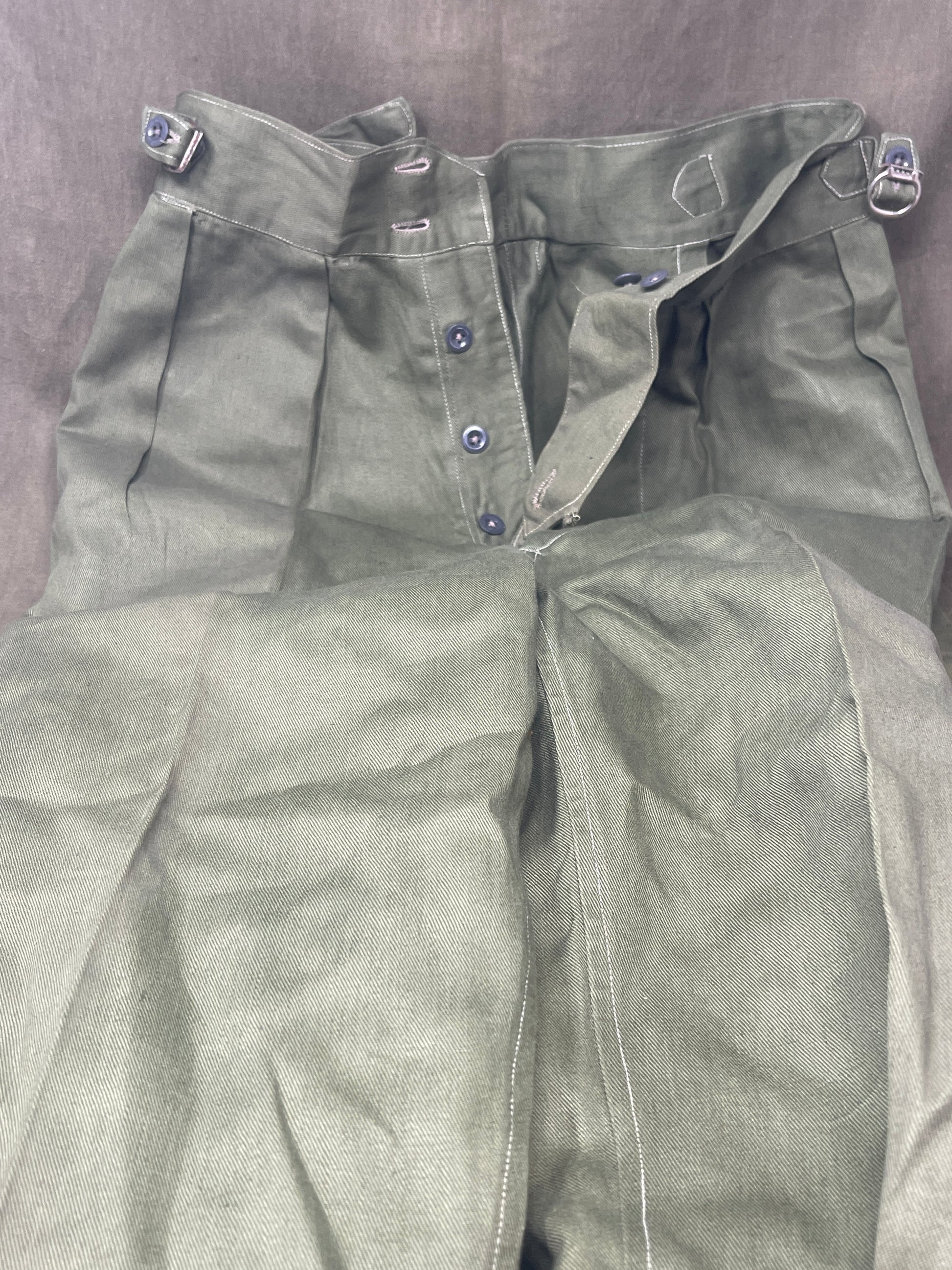 Original 1950s British Army Jungle Green Trousers– Excellent Condition