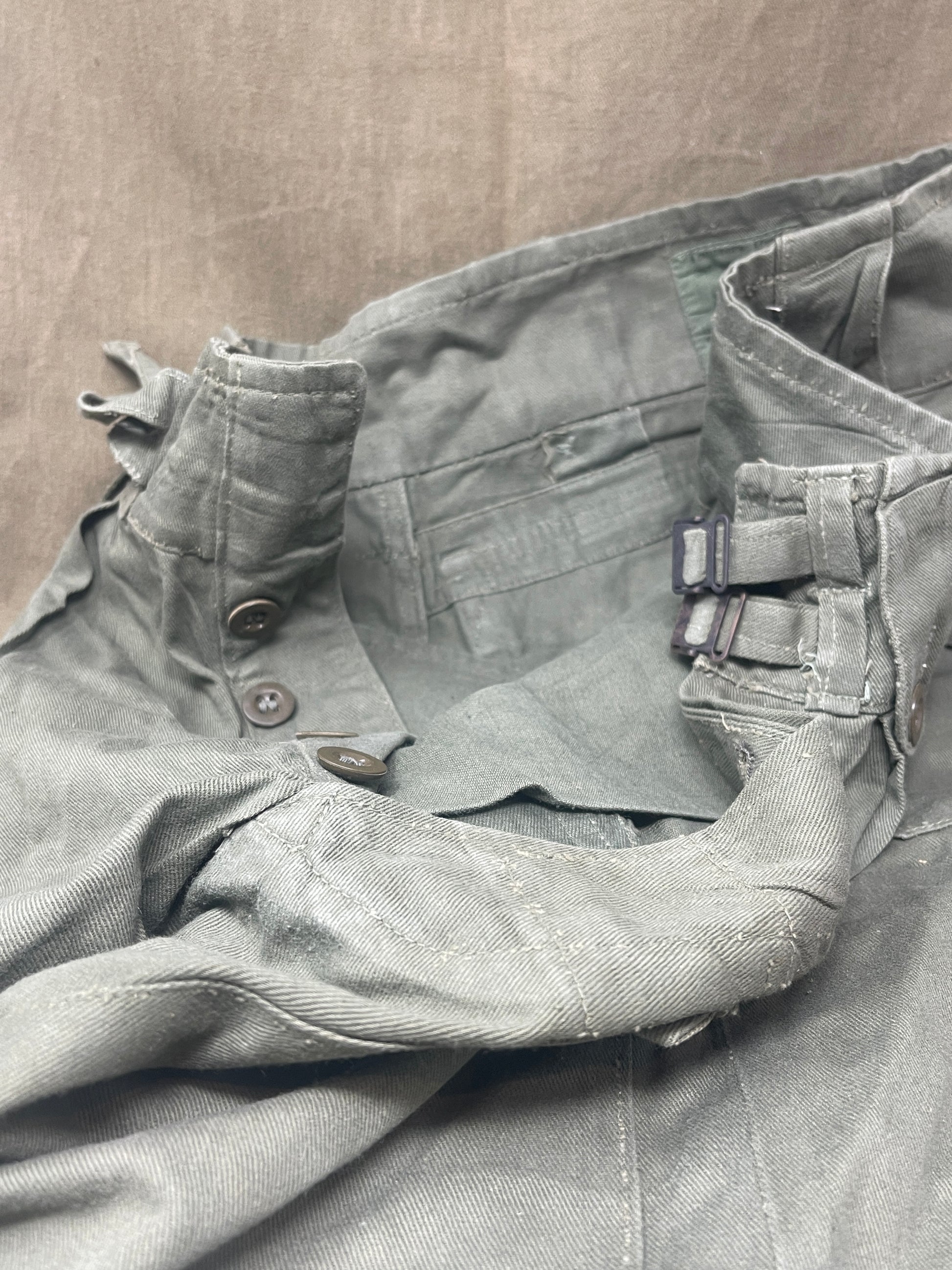 Original 1950s British Army Jungle Green Trousers– Excellent Condition