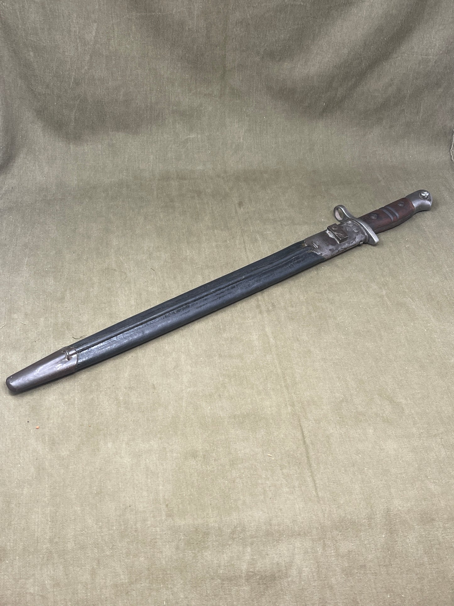 Original U.S. Army P14 M1913 Sword Bayonet – Remington July  1917 – Excellent Condition with Webbing Frog (Copy)