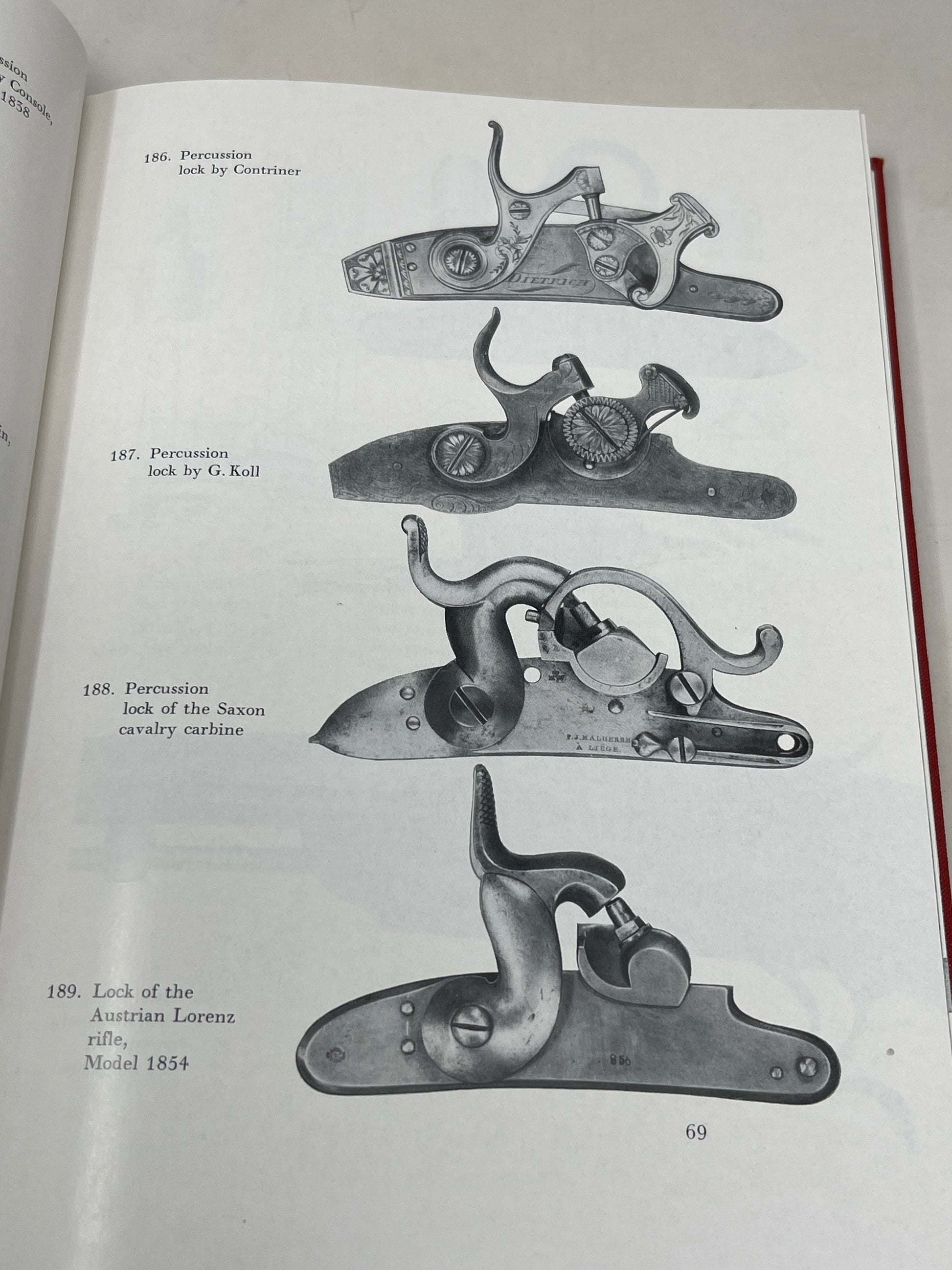 Firearms past and present. A complete review of firearm systems and their histories. Vol. 2: illustrated Hardcover – 1 Jan. 1973