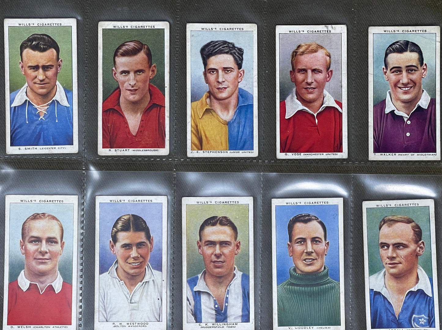 WD & HO Wills Association Footballers Cigarette Cards