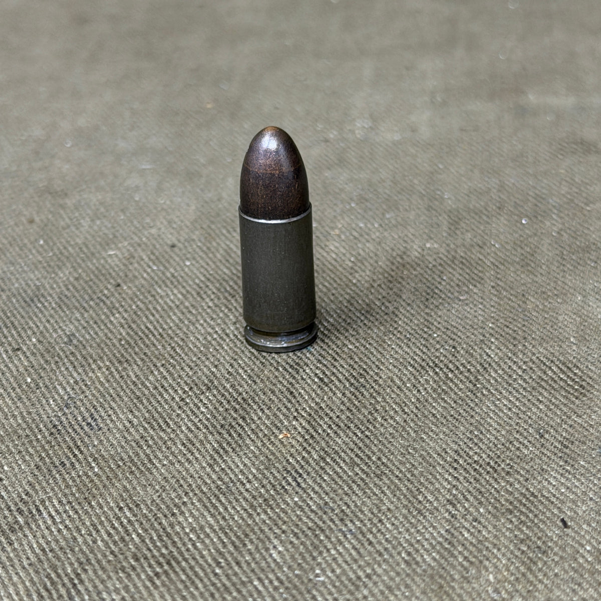 Original WW2 German 9mm Parabellum Cartridge – emp 1944 – Black Bullet – Inert