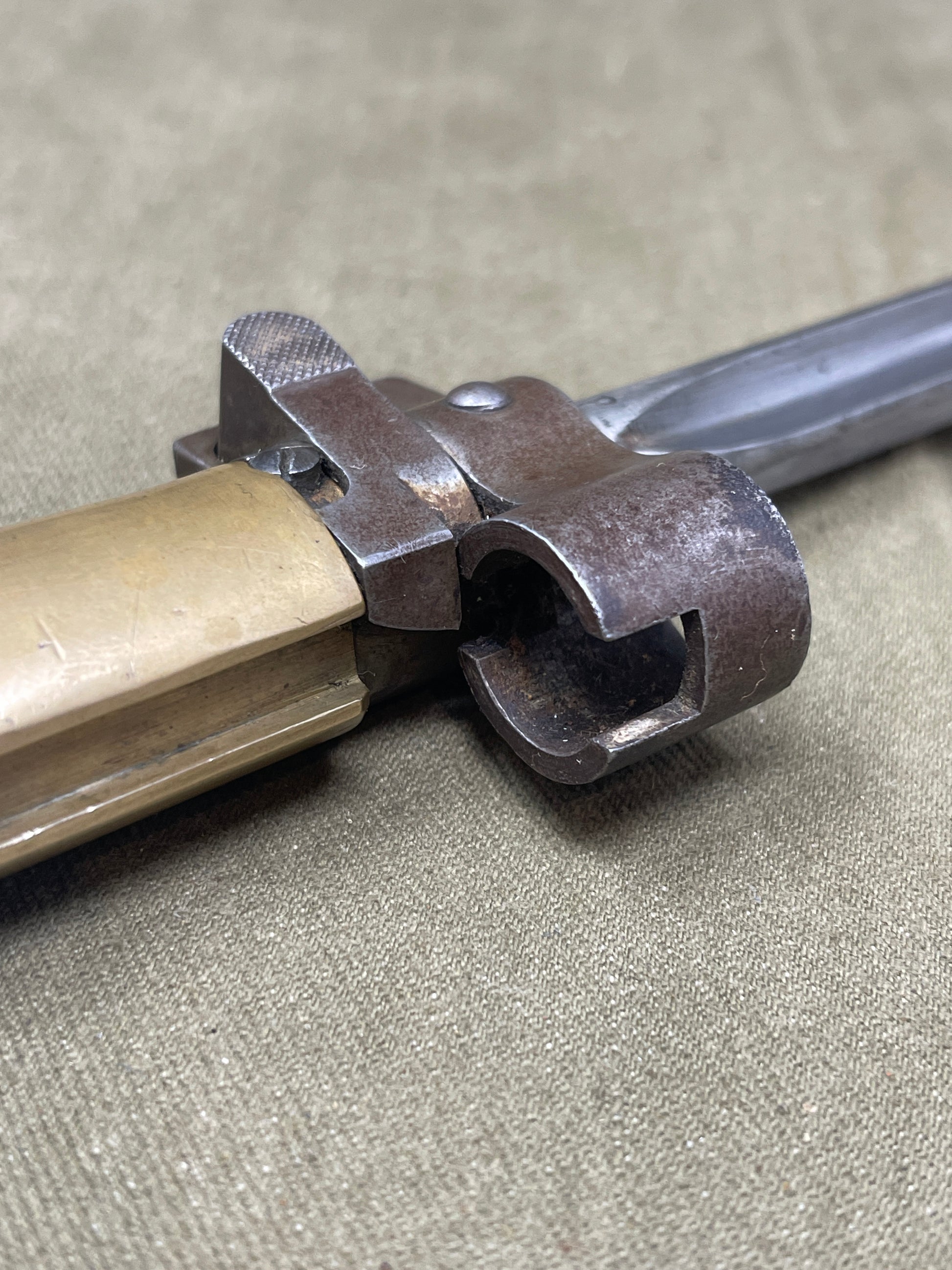 WW1, Original,  French,’ Épée-Baïonnette Modèle 1886 Modifié 1915′ or  Lebel M1886/15 Bayonet and Scabbard 