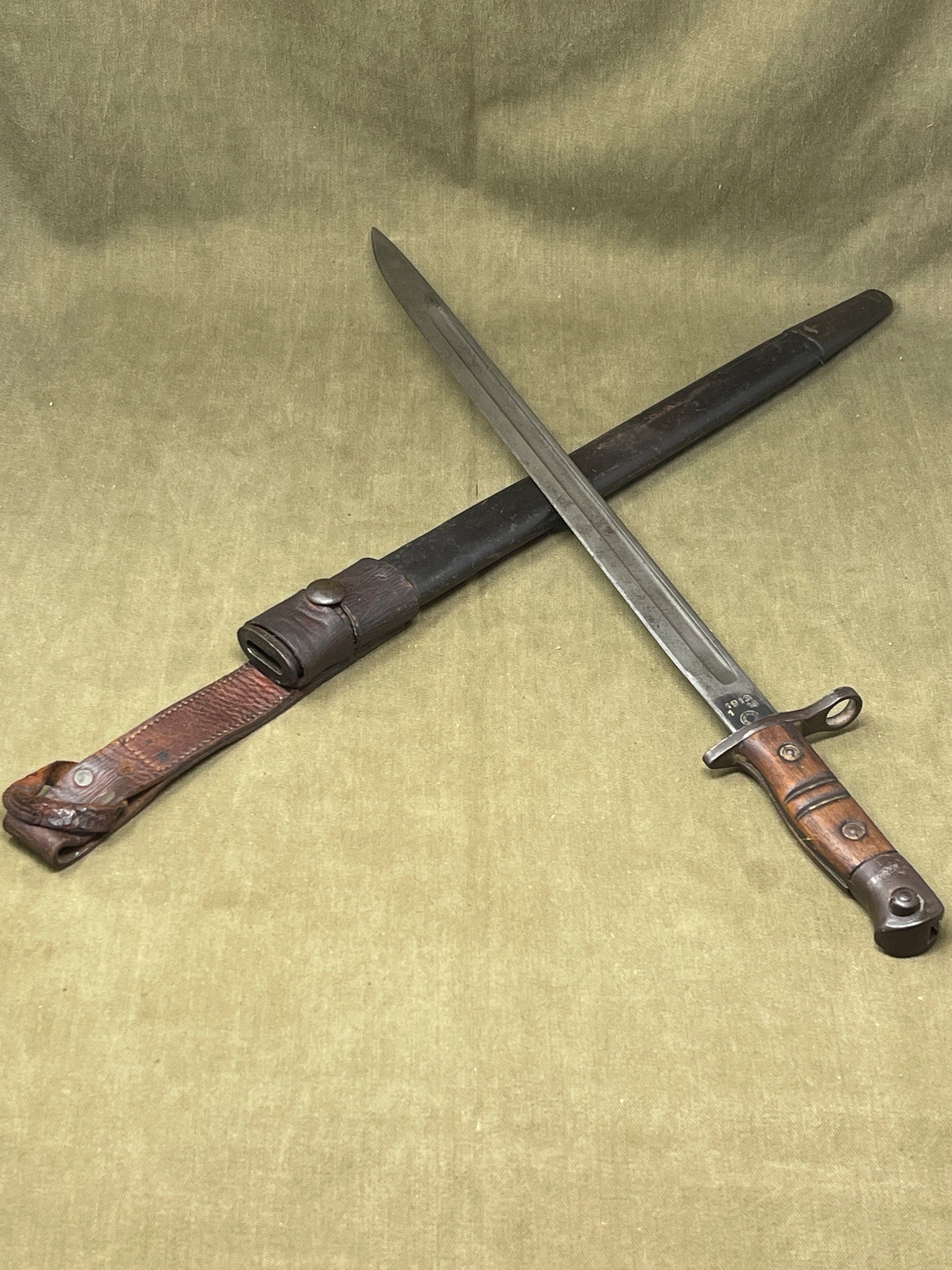 Original U.S. Army P14 M1913 Sword Bayonet – Remington January  1916 – Excellent Condition with LeatherFrog