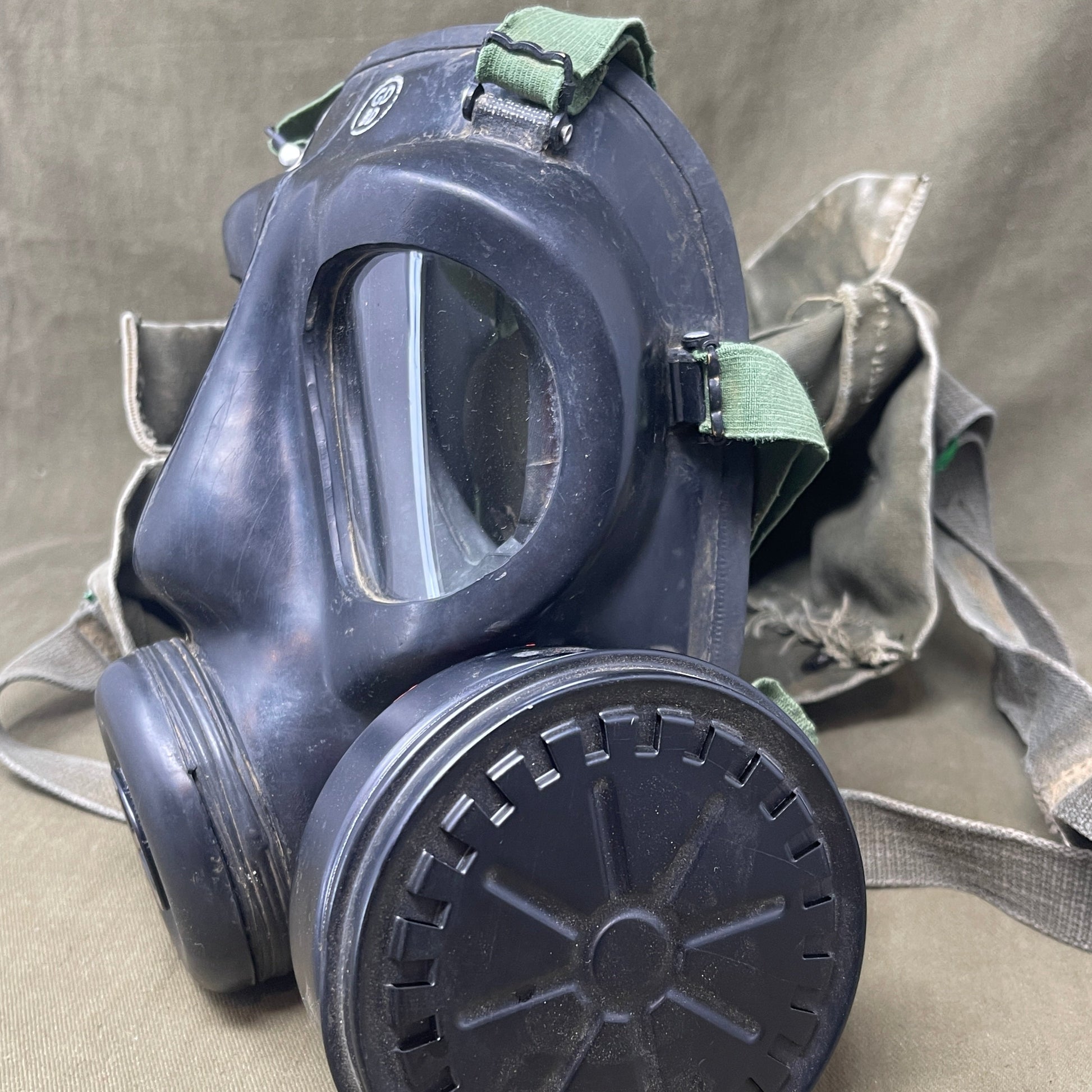 British Military S6 Respirator & Haversack