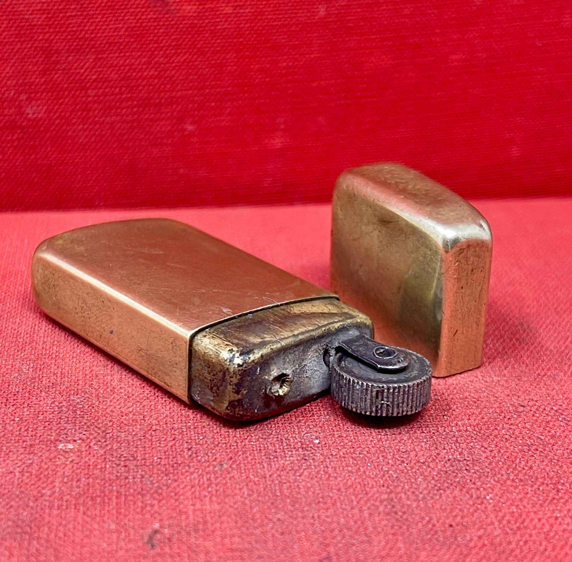 WW2 British Brass Pocket Petrol Lighter by SEIGNEUR circa 1943