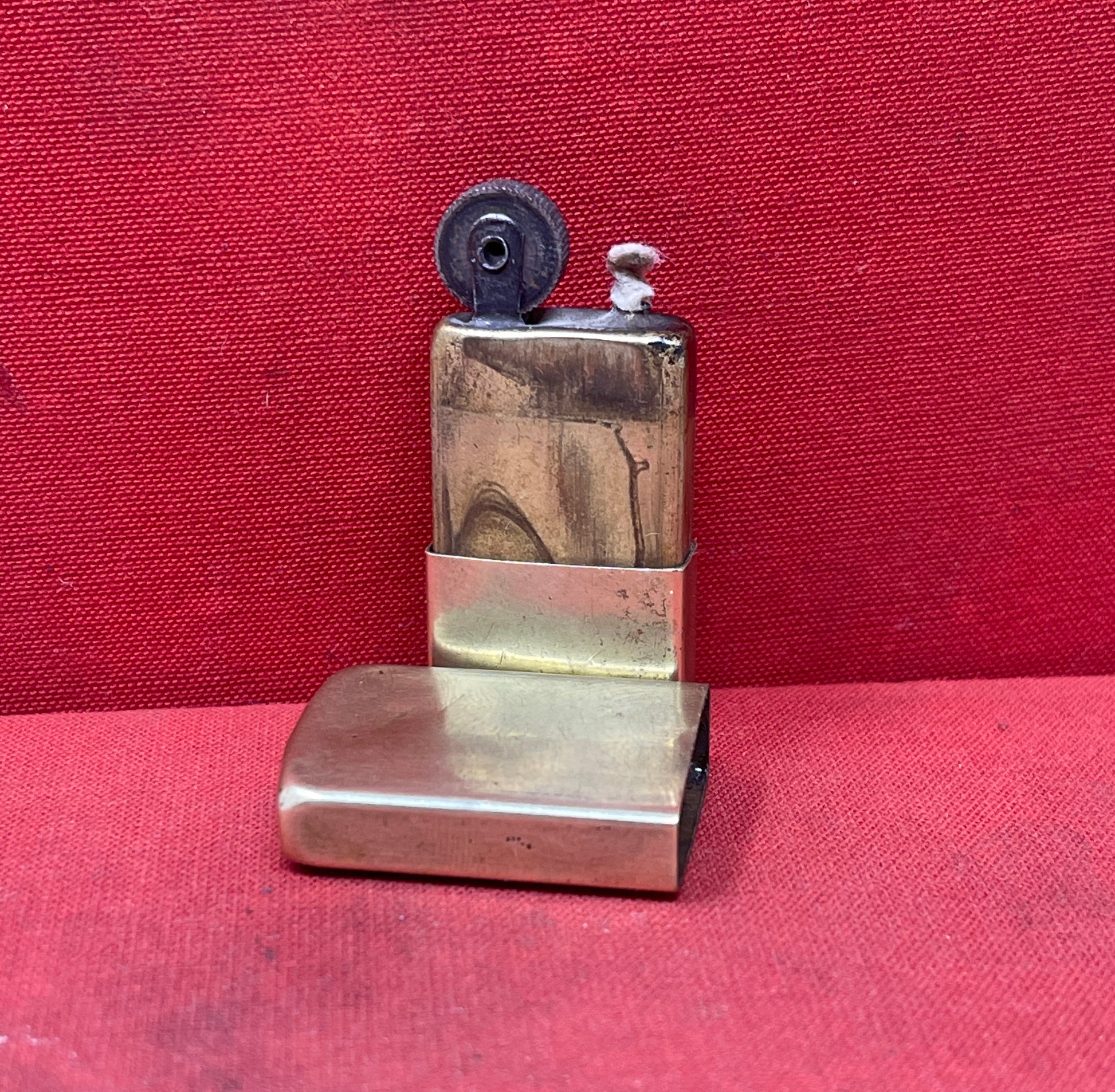 WW2 British Brass Pocket Petrol Lighter by SEIGNEUR circa 1943