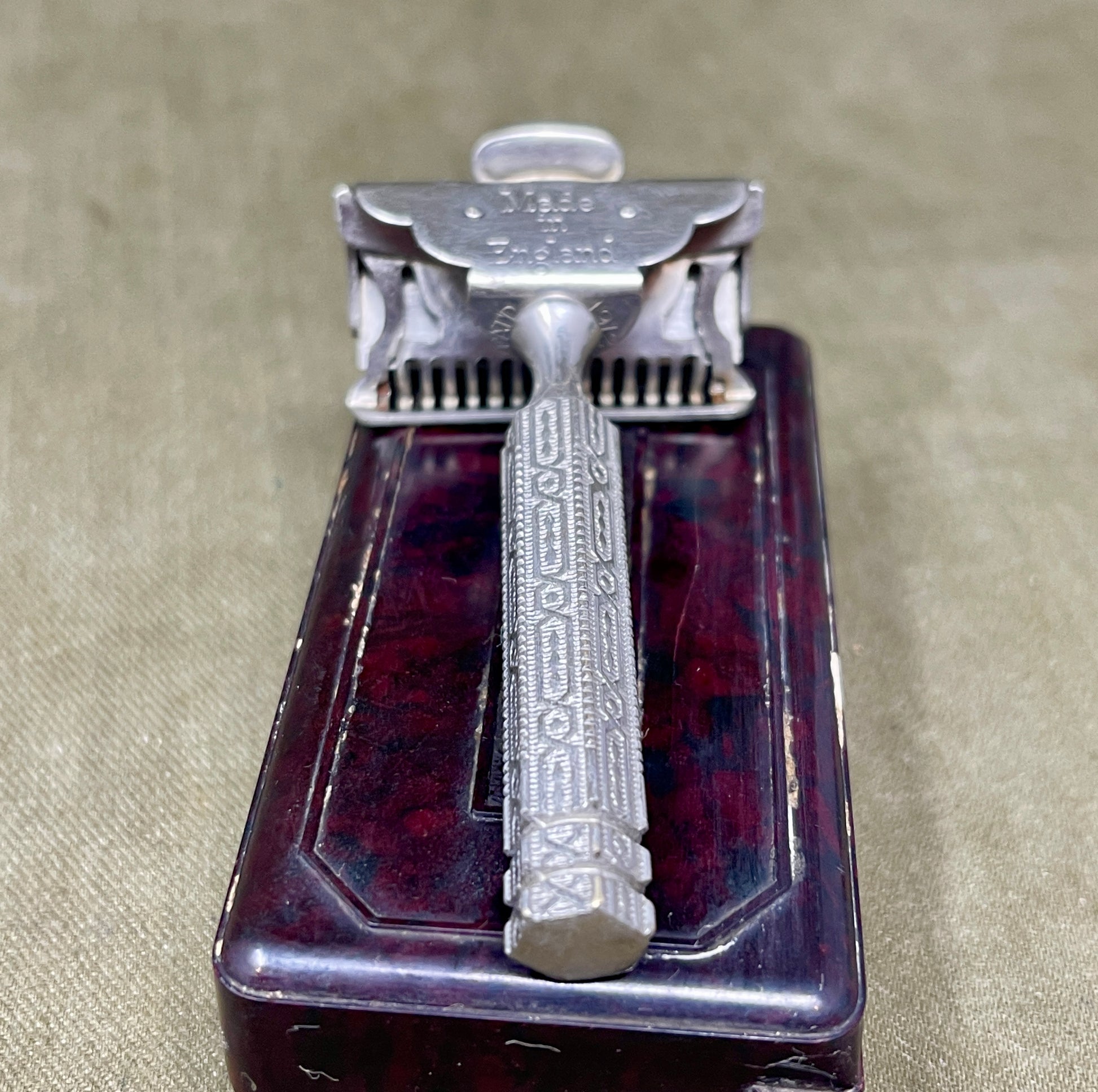 Cased Ever Ready 1912 Patent Safety Razor – Made in England, Excellent Working Order