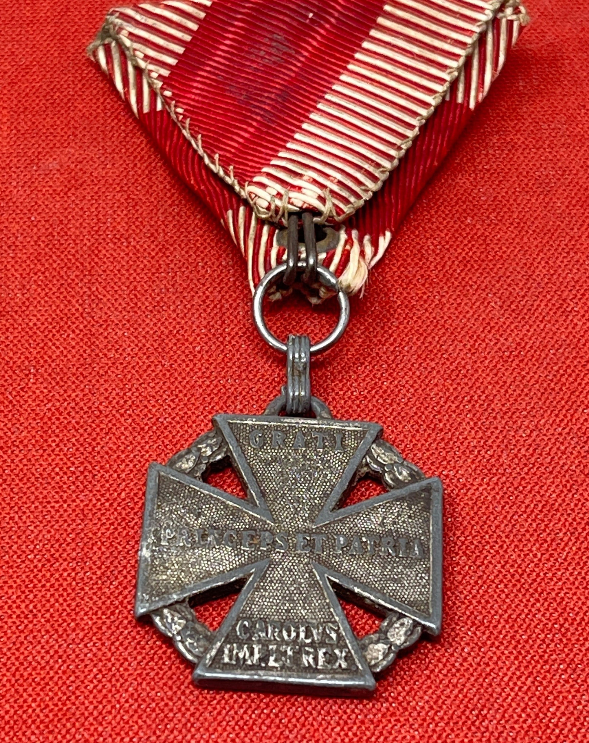 Austria Hungary WW1 Kaiser Karl Cross of Troops Medal