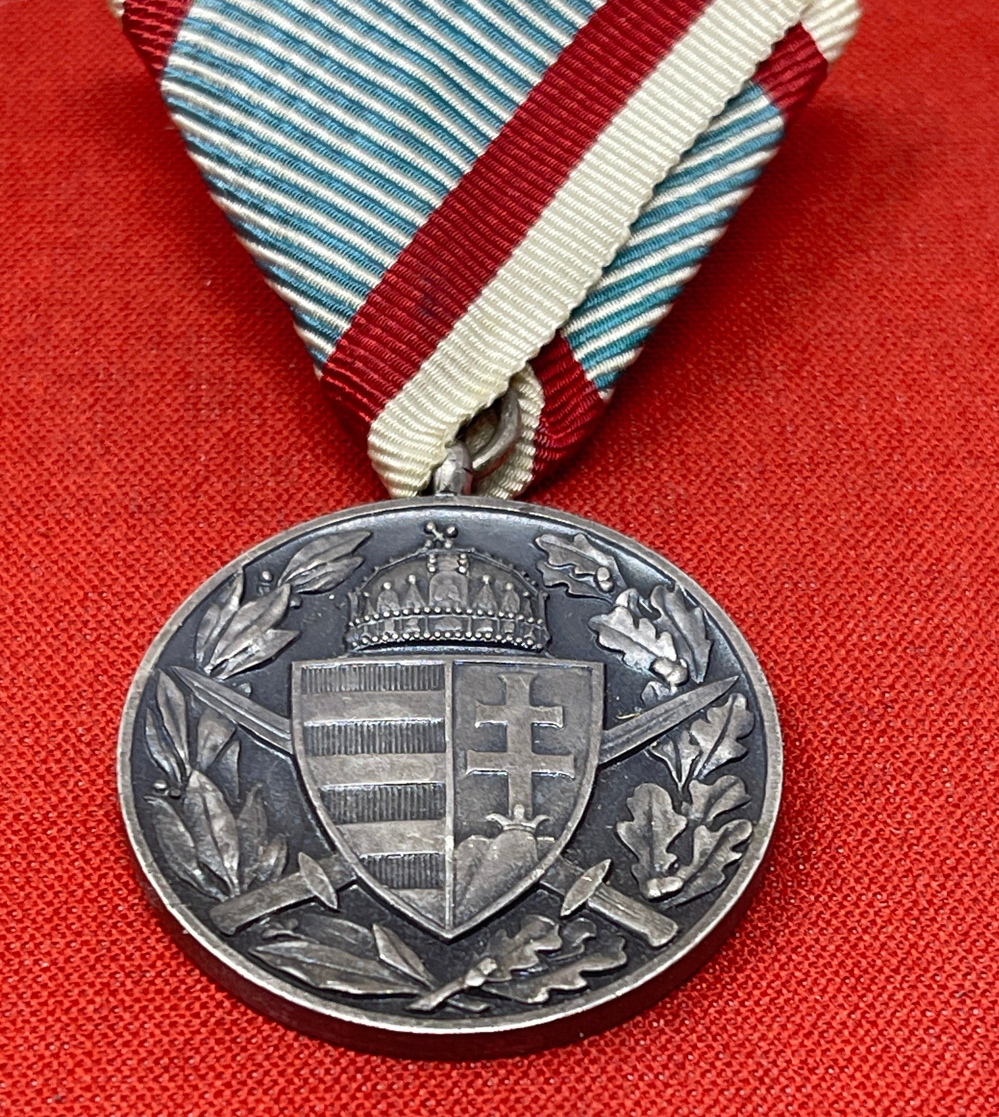 Imperial Austrian Austro/Hungarian War Medal  WWI.