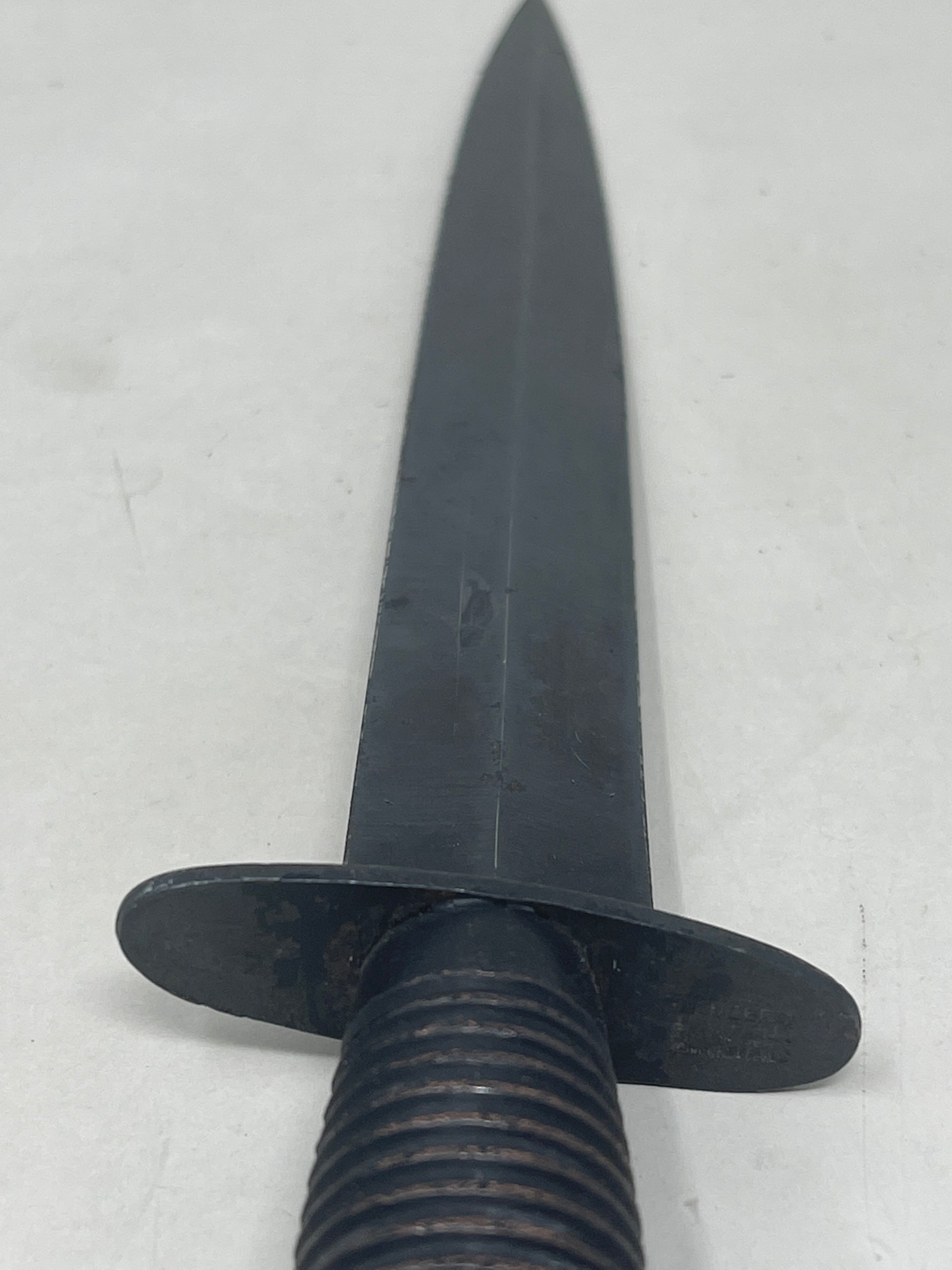 Sykes and Fairbairn style fighting knife