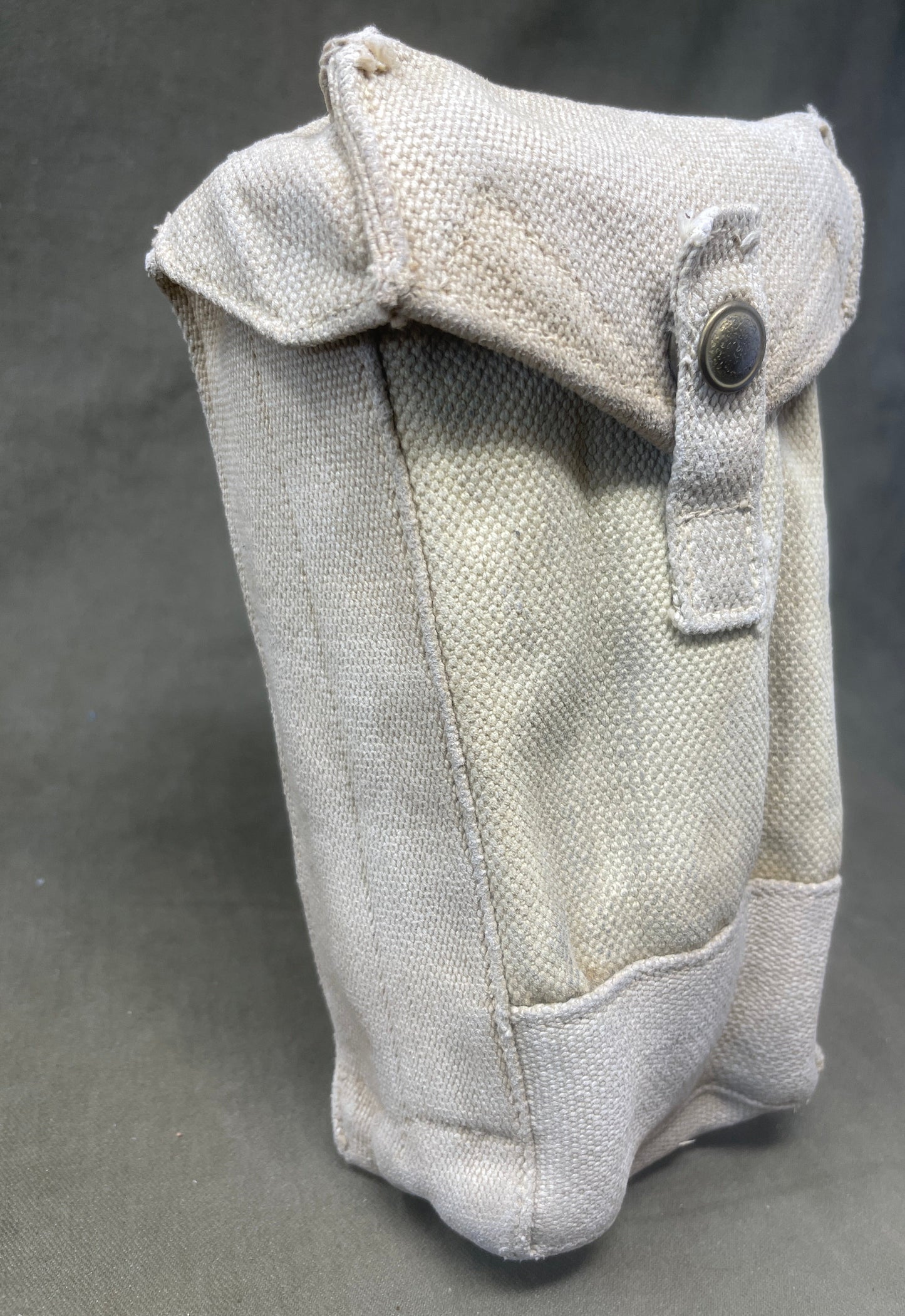 1942 Dated British 1937 Pattern Ammunition Pouch