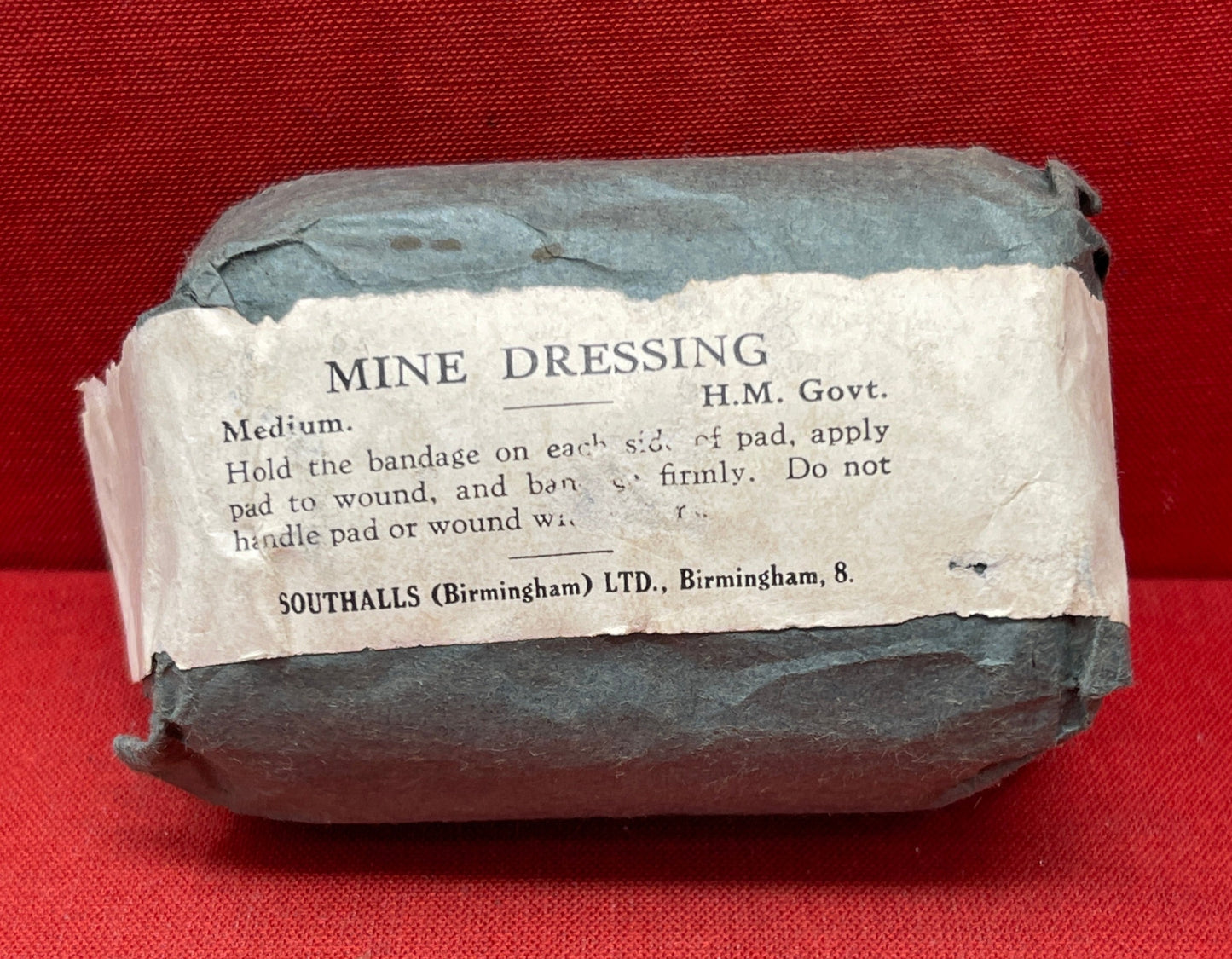 MINE DRESSING Medium. H.M. Govt.SOUTHALLS (Birmingham) LTD., Birmingham, 8. MEDIUM