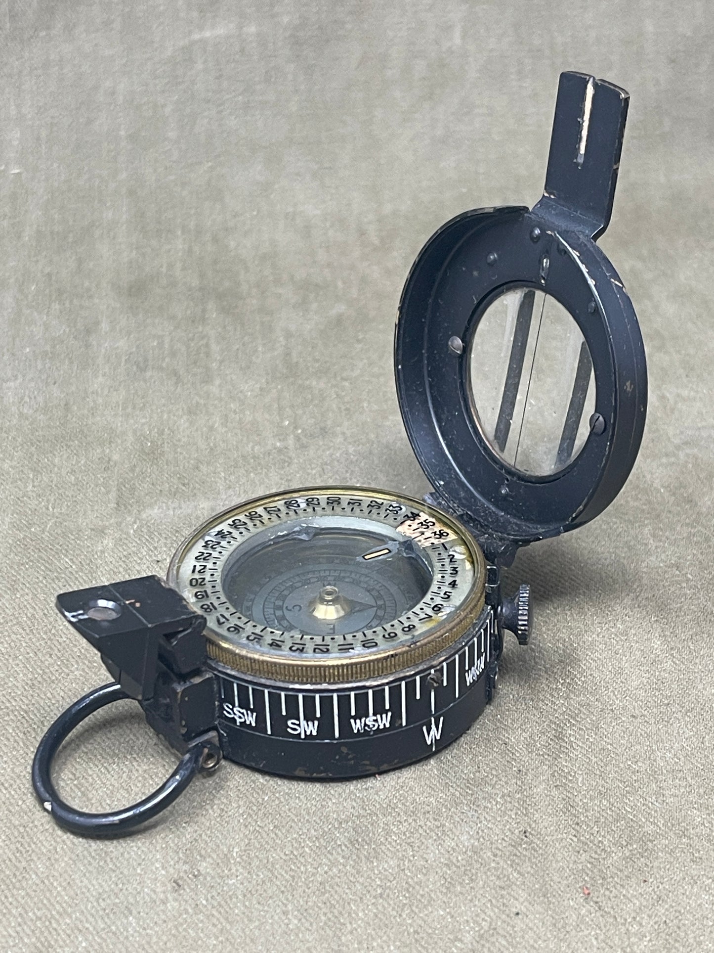 WWII British Prismatic Compass – 1944 T.G. Co Ltd, London NoB 272455