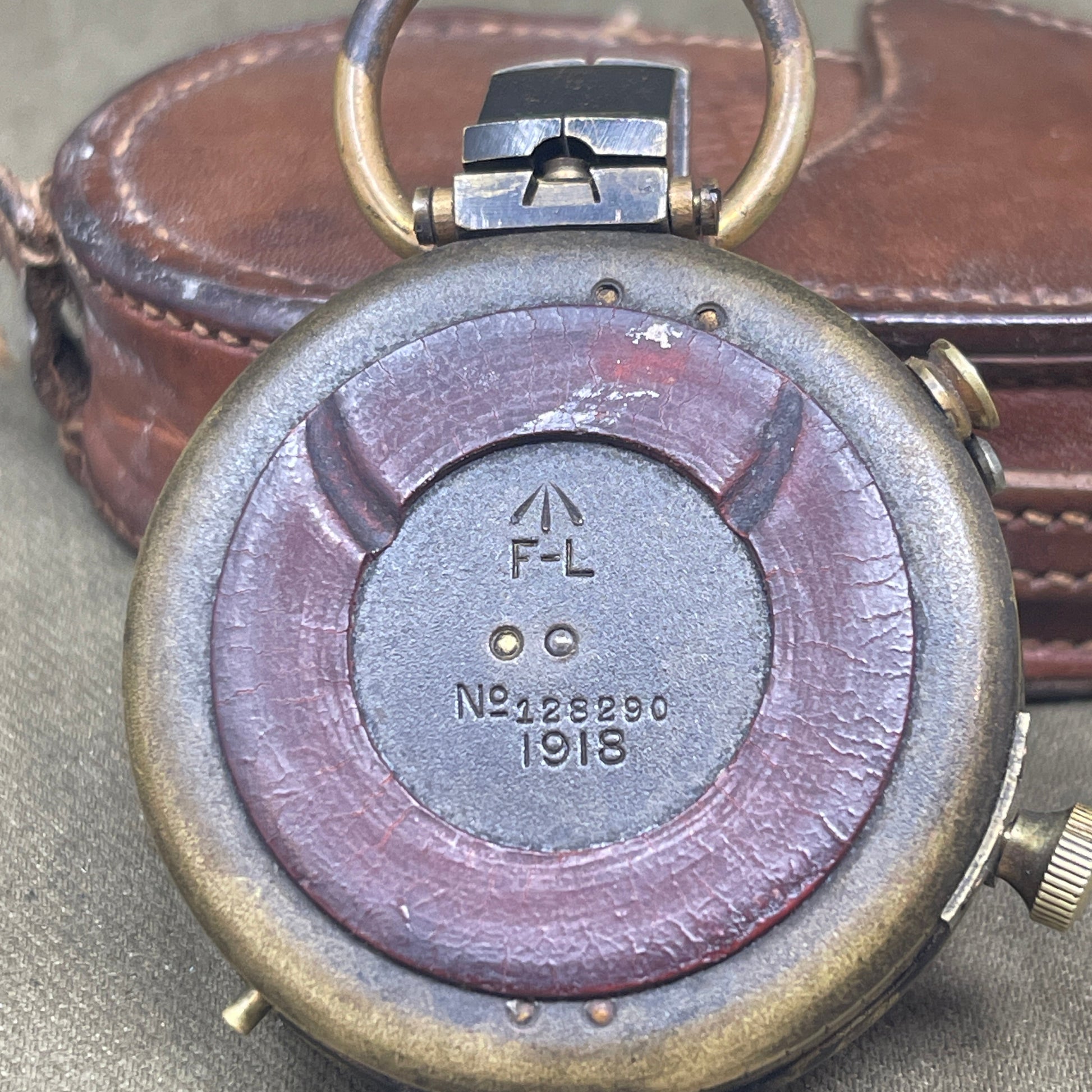 WWI British Verner’s Patent Marching Compass – 1918 F-L  No. 128290