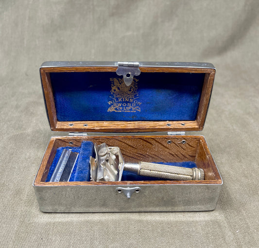 Vintage 1930s Wilkinson Sword Razor