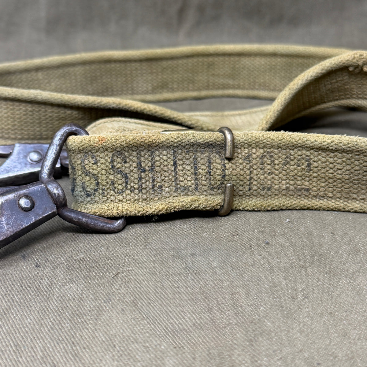 Original British WWII Bren Gun Sling, Dated 1942, with Twin Hooks