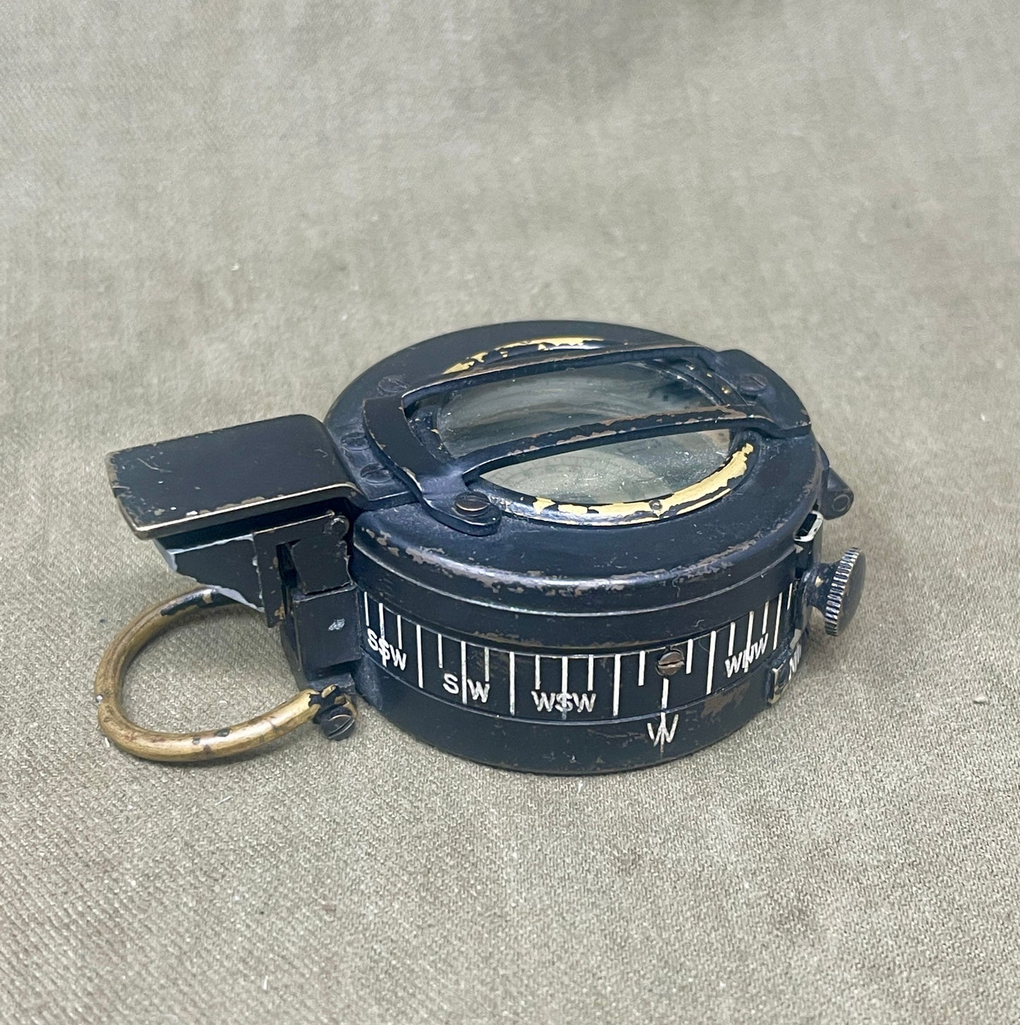 WWII British Prismatic Compass – 1944 T.G. Co Ltd, London NoB 3106638