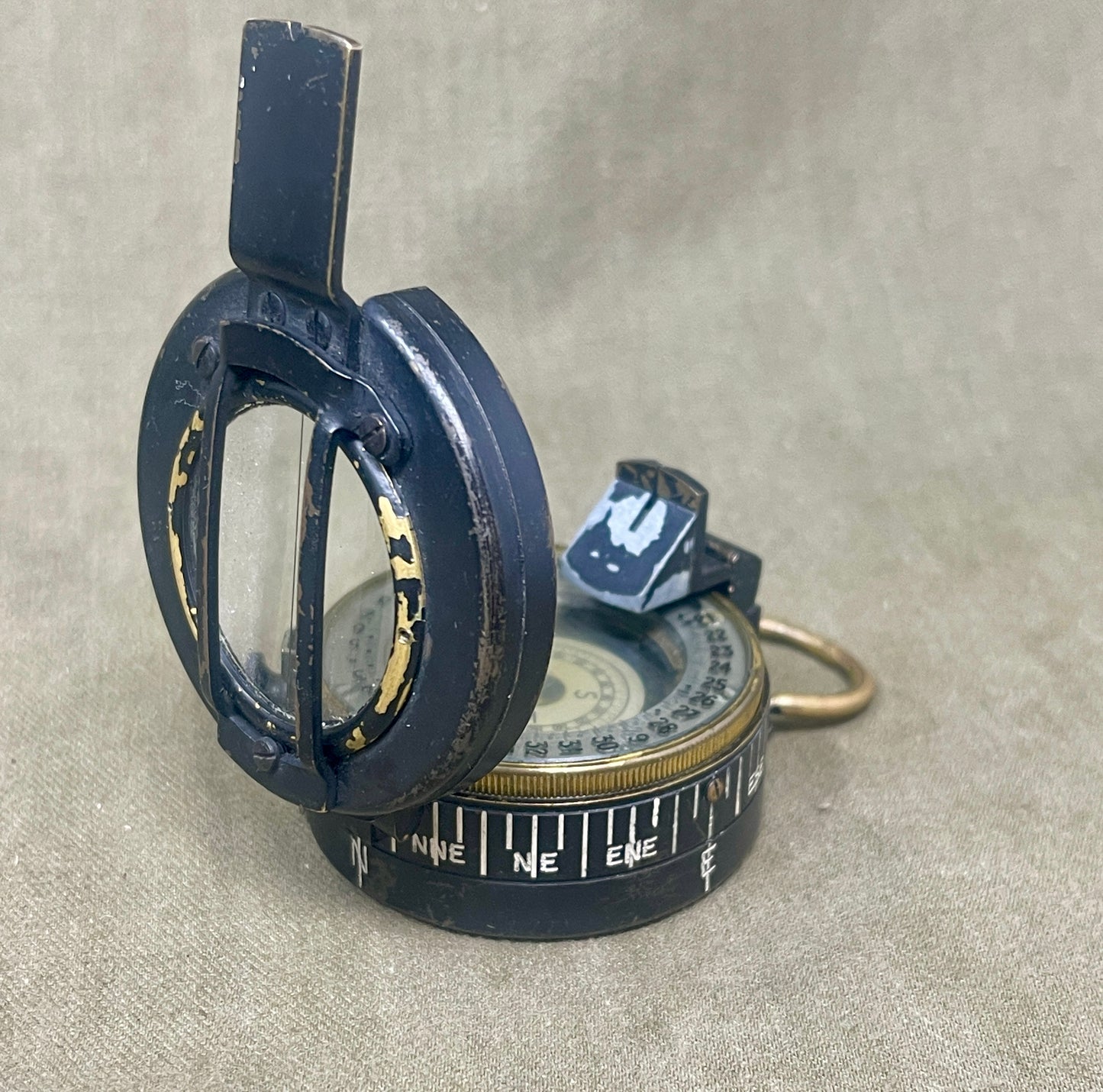 WWII British Prismatic Compass – 1944 T.G. Co Ltd, London NoB 3106638