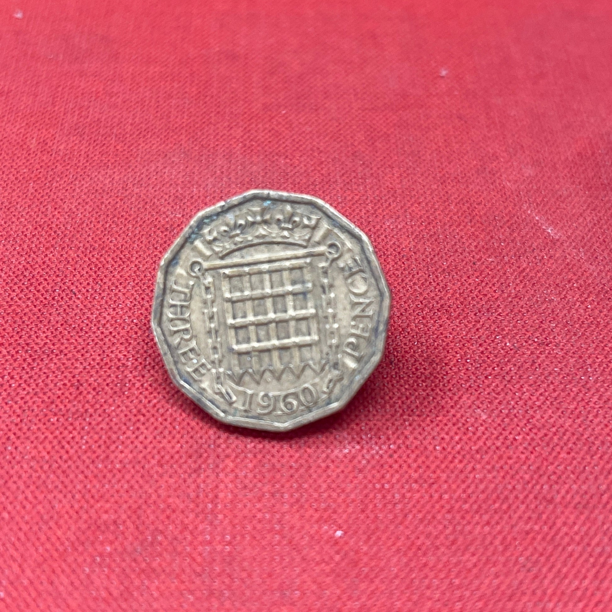 Queen Elizabeth II 1960 Threepence Coin