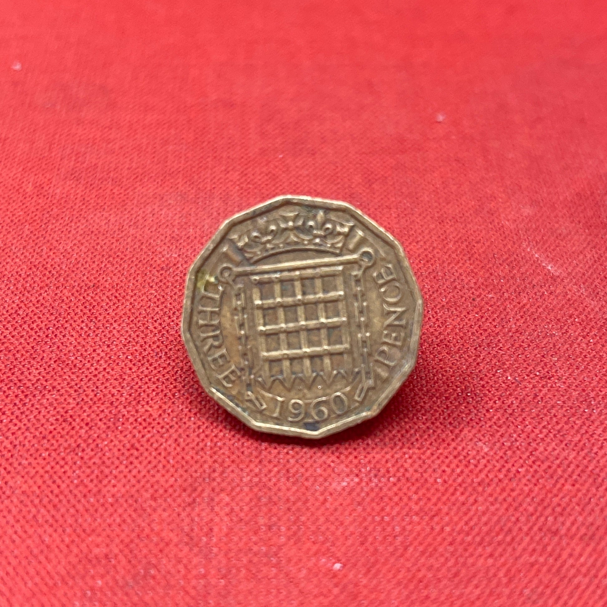 Queen Elizabeth II 1960 Threepence Coin