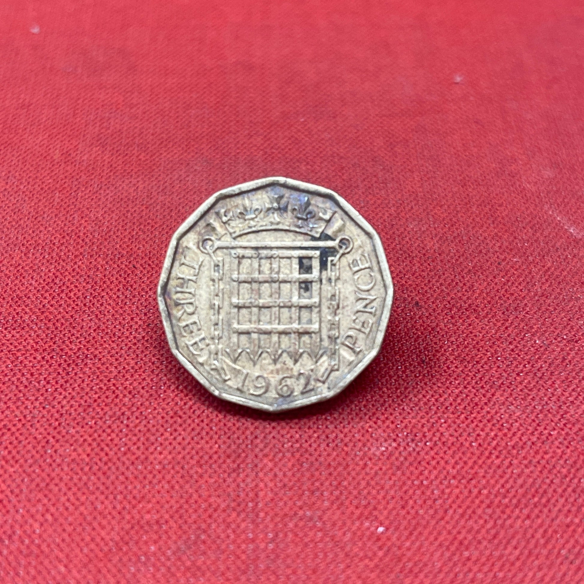 Queen Elizabeth II 1964 Threepence Coin